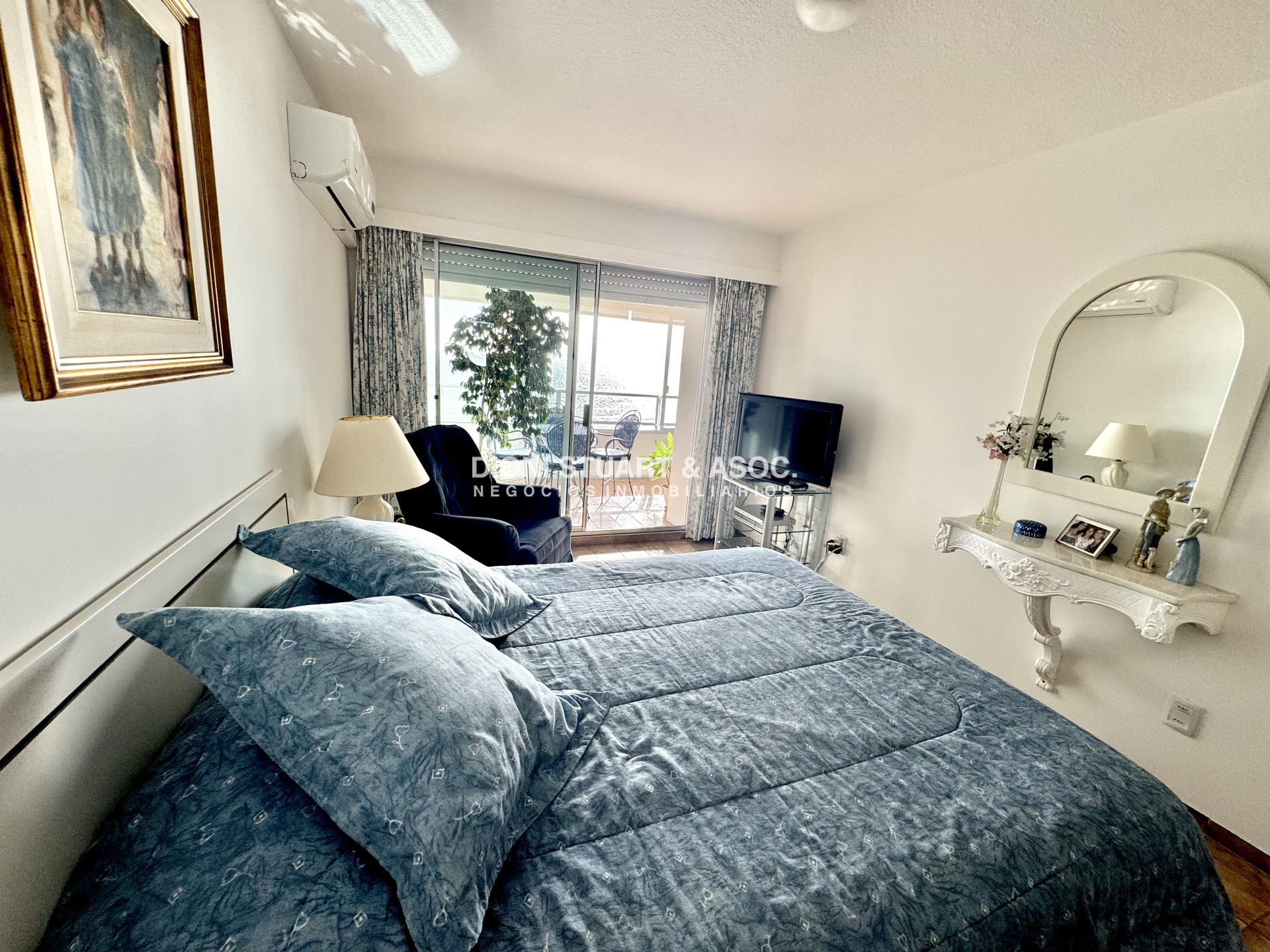 Apartamento ID.1135 - ALQUILER DE TEMPORADA 2 DORMITORIOS Y MEDIO PLAYA MANSA - COMPLEJO LINCOLN CENTER