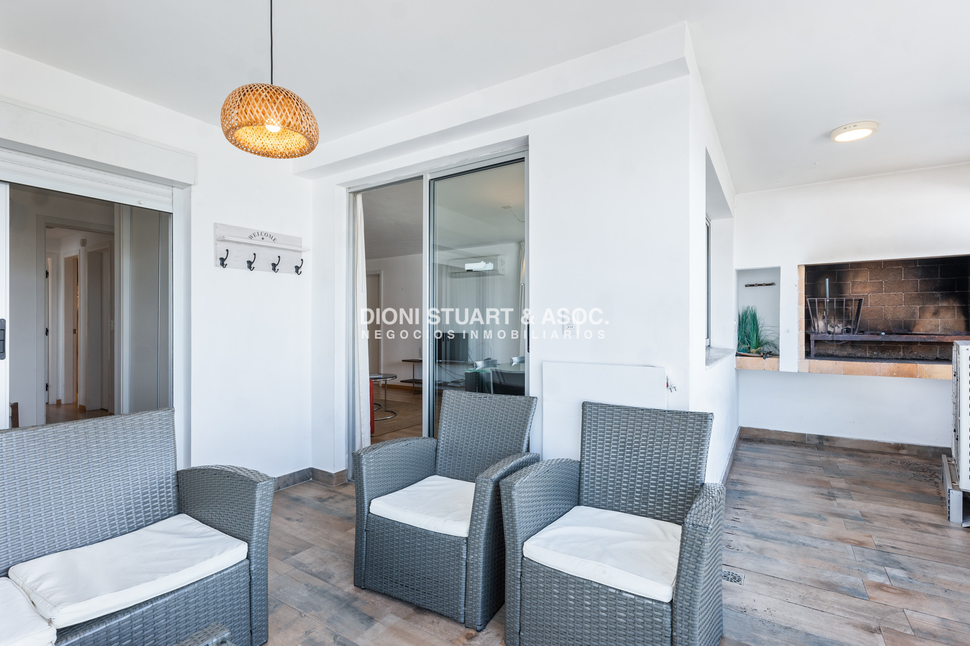 Apartamento ID.940 - DEPARTAMENTO EN VENTA CON PARRILLERO 3 DORMITORIOS RECICLADO - EDIFICIO CAP BRETON - PLAYA MANSA