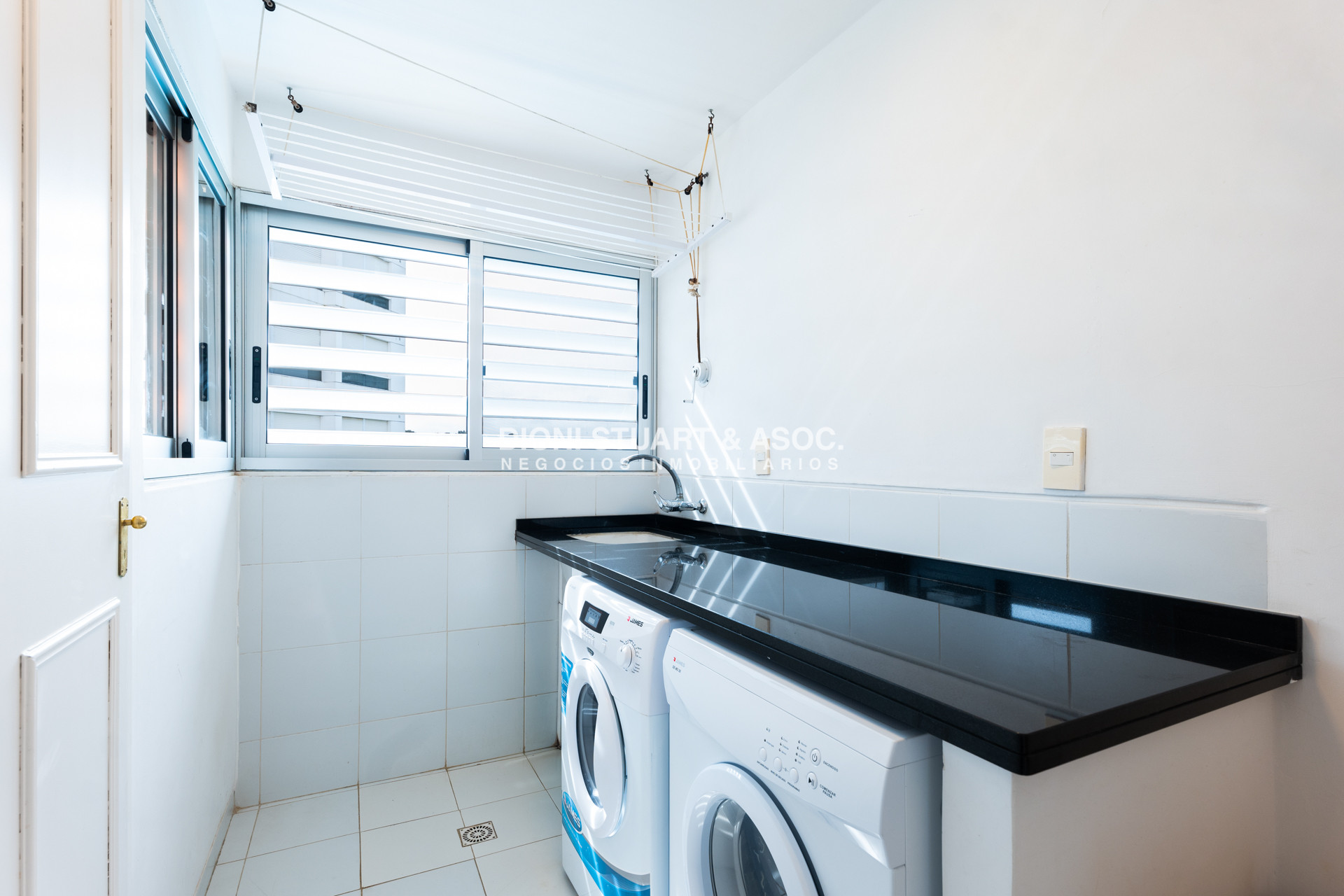Apartamento ID.759 - APARTAMENTO EN ALQUILER DE TEMPORADA - 4 DORMITORIOS EN SUITE - PLAYA BRAVA
