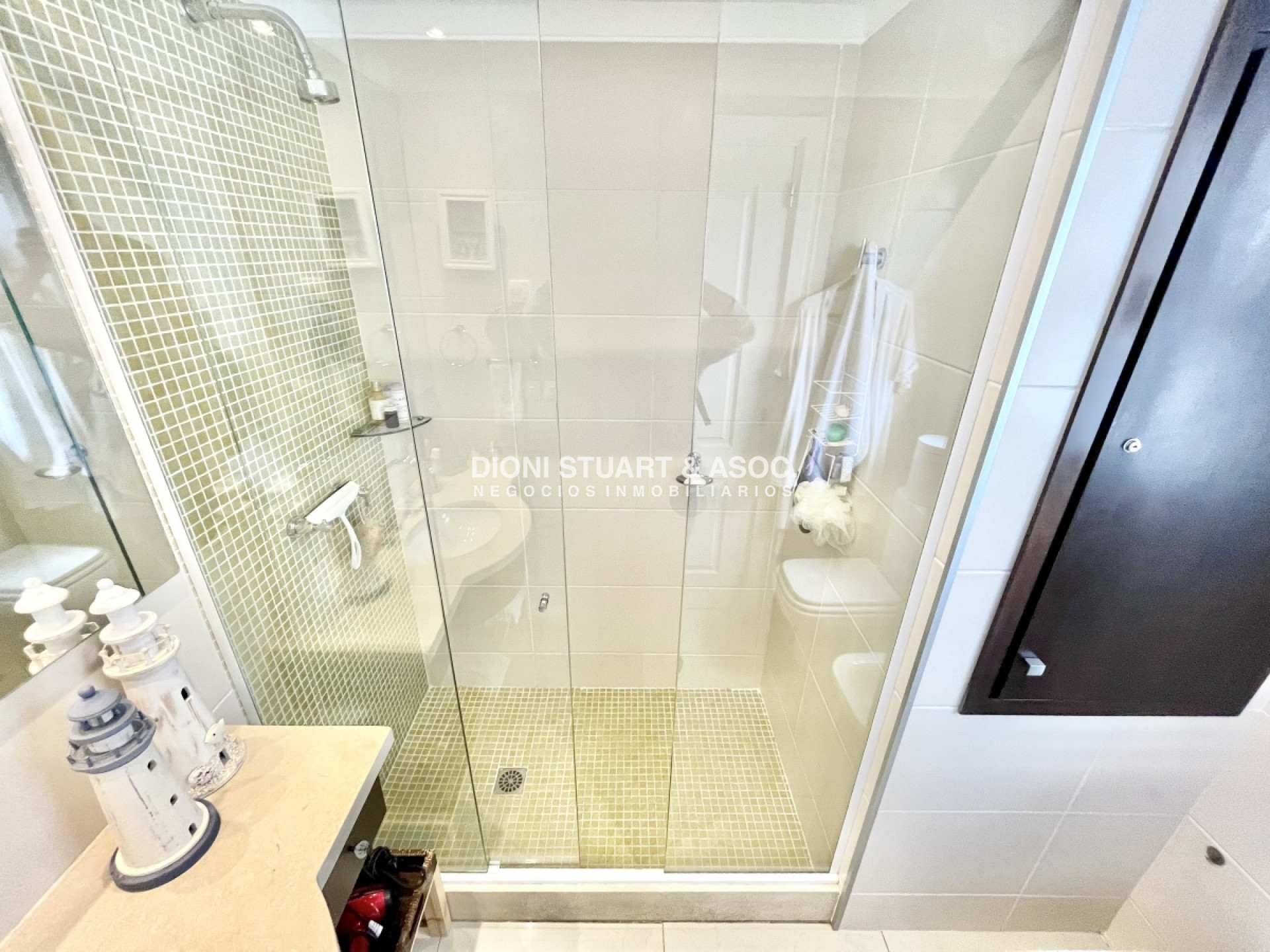 Apartamento ID.116 - Torre Lobos  -  Esquinero - En Venta