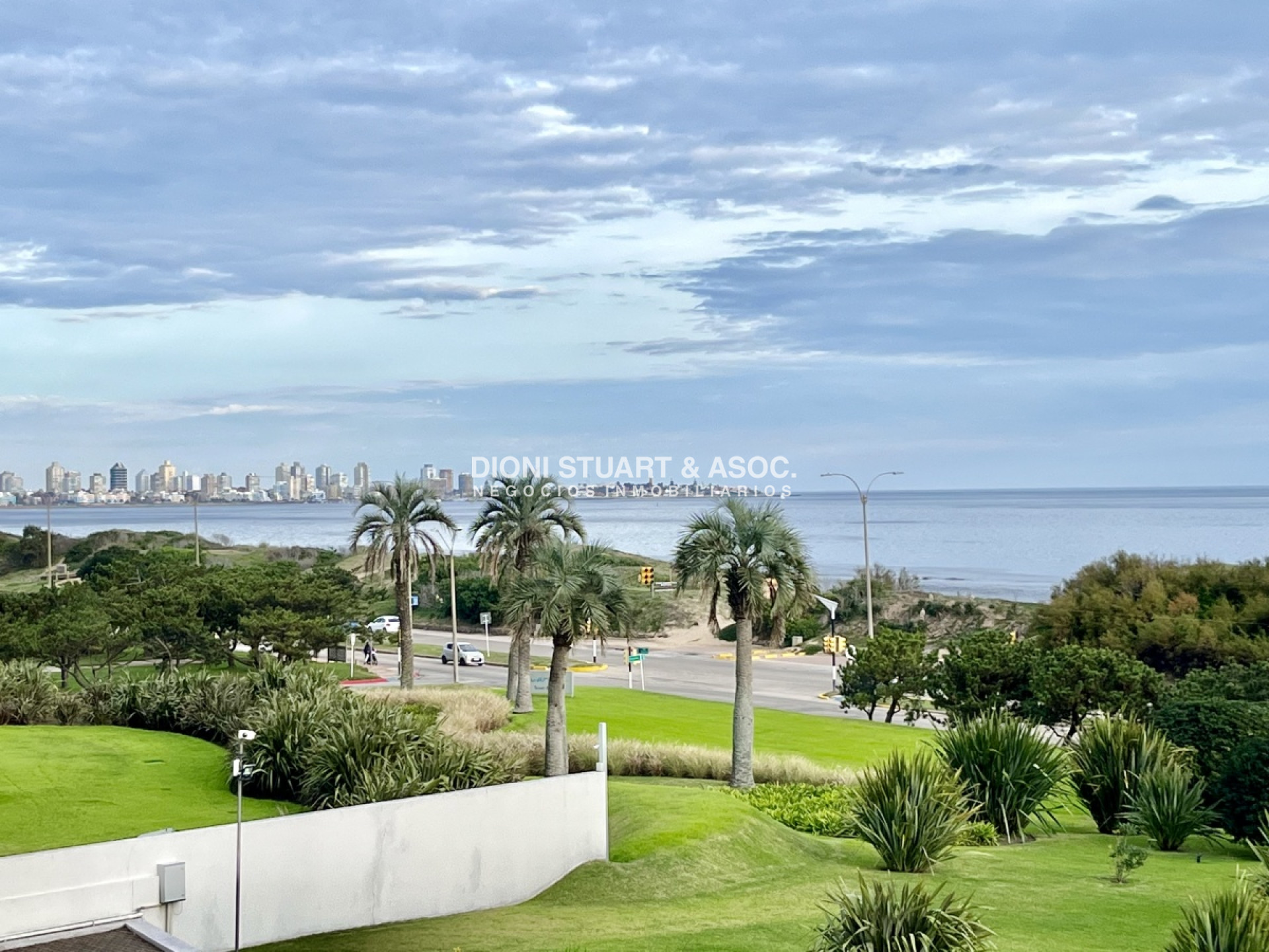 Apartamento ID.470 - TORRE WASHINGTON ESQUINERO DE 3 DORMITORIOS EN VENTA
