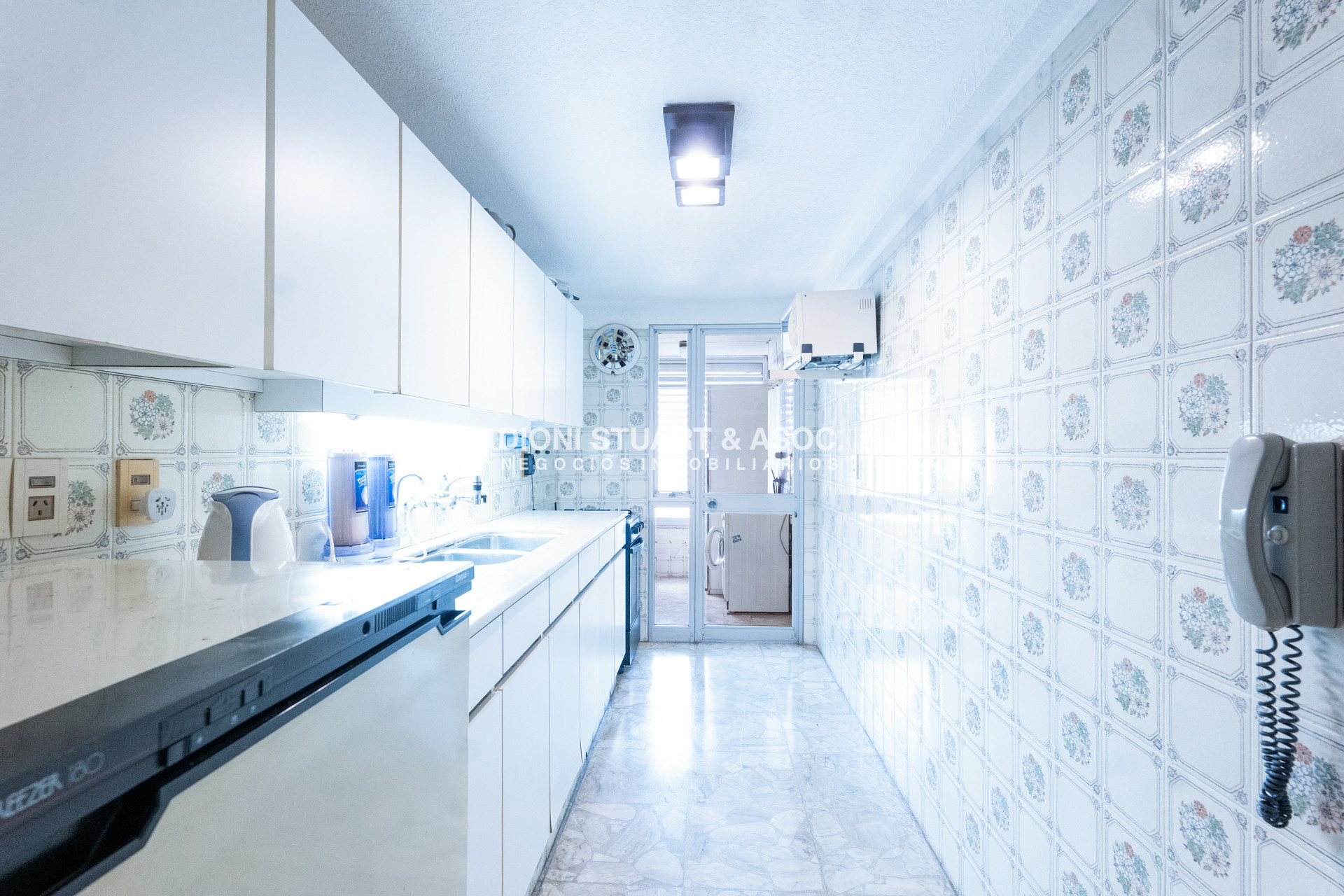 Apartamento ID.1059 - ALQUILER APARTAMENTO 3 DORMITORIOS FRENTE AL MAR PLAYA MANSA - COMPLEJO LINCOLN CENTER