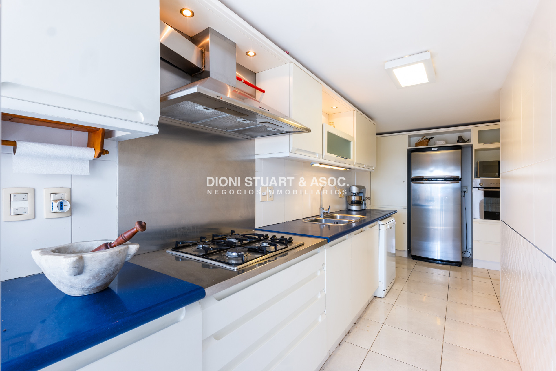 Apartamento ID.768 - DEPARTAMENTO EN VENTA FRENTE AL MAR EN TORRE JEFFERSON - 3 DORMITORIOS + DEPENDENCIA -  RECICLADO - COMPLEJO LINCOLN CENTER