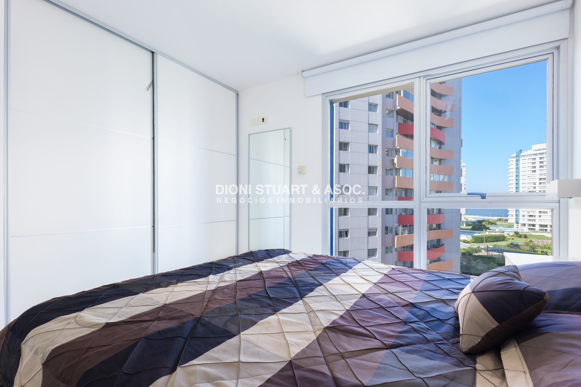 Apartamento ID.516 - APARTAMENTO EN VENTA EN PUNTA DEL ESTE - 2 DORMITORIOS - MODERNO - CERCA DEL MAR - EDIFICIO ARENAS DEL MAR
