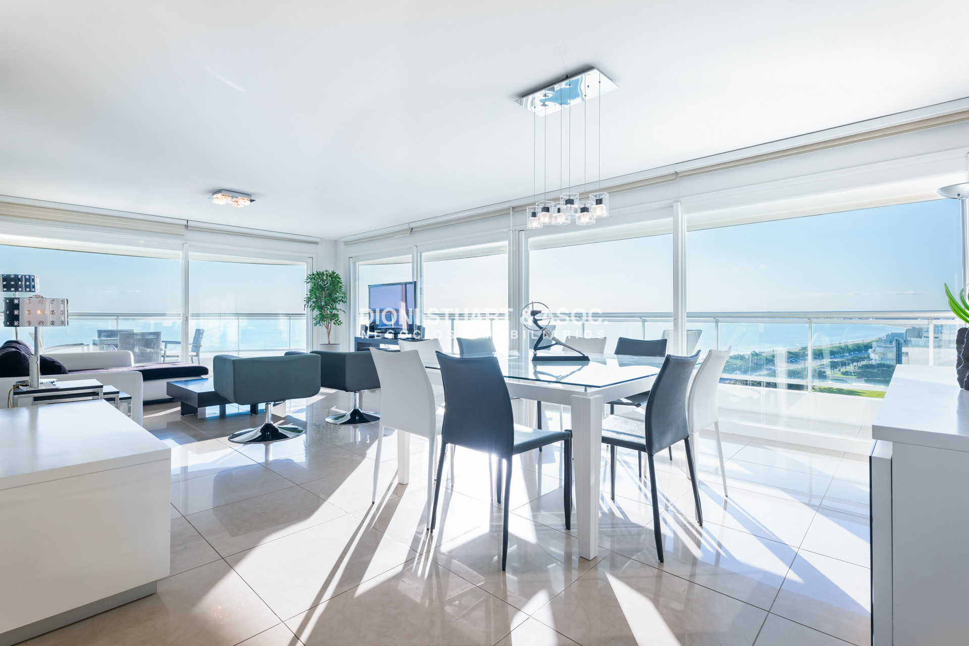 Apartamento ID.815 - Aquarela Esquinero En Venta - 3 Suites + dep - La mejor orientación