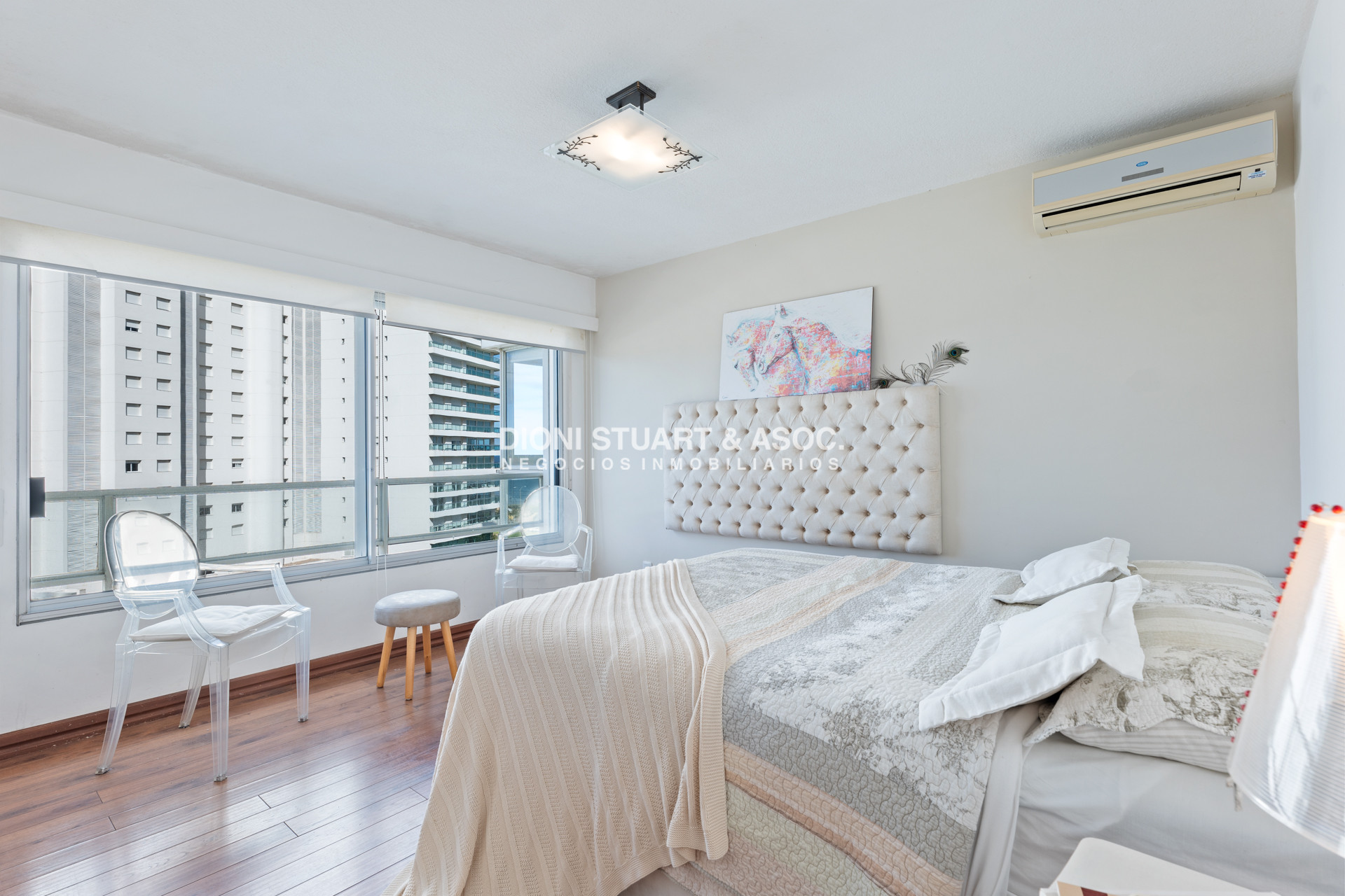 Apartamento ID.665 - DEPARTAMENTO EN VENTA EN PLAYA MANSA - 3 DORM Y DEP. - RECICLADO - COMPLEJO LINCOLN CENTER - TORRE JEFFERSON