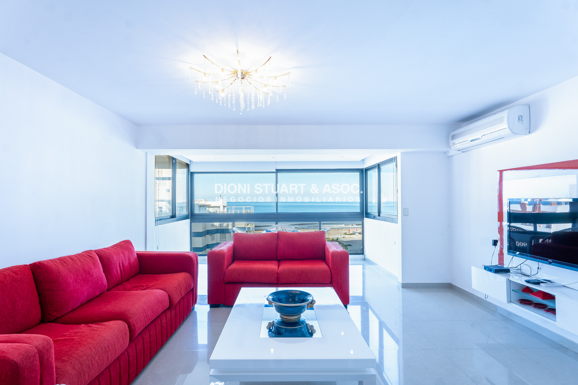 Apartamento ID.1054 - VENTA APARTAMENTO 4 DORMITORIOS RECICLADO - PLAYA BRAVA - PARQUEMAR CENTER 