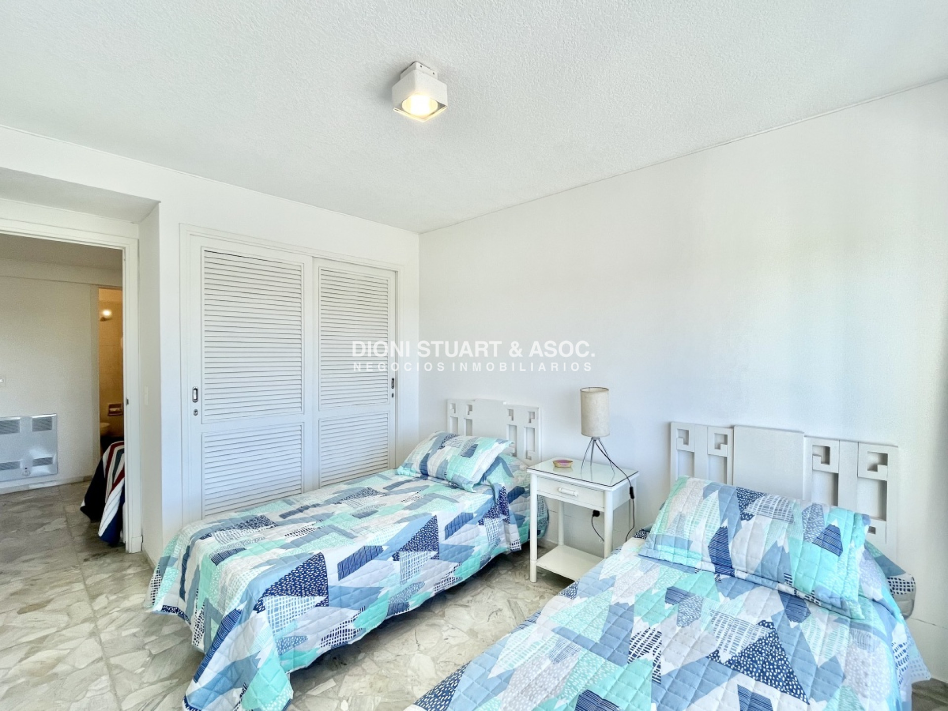 Apartamento ID.206 - Alquiler de Invierno Año 2025 - 2 Dormitorios y Medio + 2 Baños - Vista al Mar - Piscina Climatizada - Complejo Lincoln Center