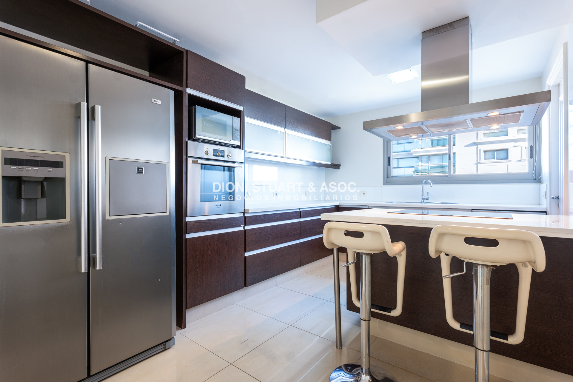 Apartamento ID.982 - APARTAMENTO EN IMPERIALE I EN VENTA - ESQUINERO - 3 DORMITORIOS EN SUITE + DEPENDENCIA