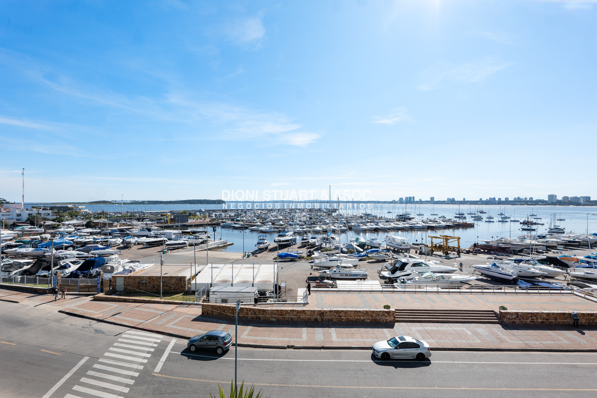 Apartamento ID.1052 - VENTA APARTAMENTO EN PORTOFINO - 3 DORMITORIOS EN SUITE - BARBACOA PROPIA - PUERTO PUNTA DEL ESTE