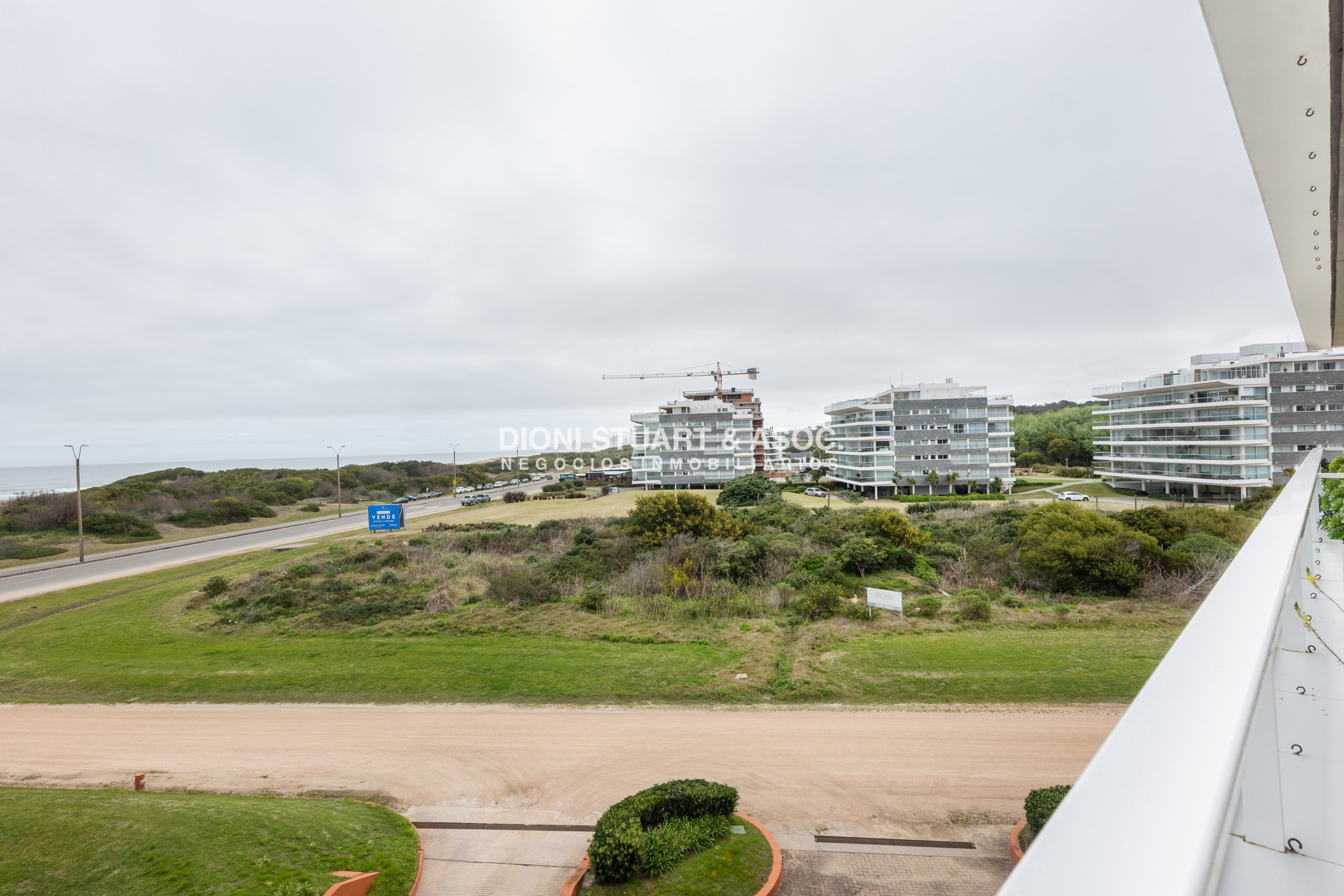 Apartamento ID.760 - DEPARTAMENTO EN VENTA EN PLAYA BRAVA PRIMER LINEA 4 DORMITORIOS EN SUITE - EDIF. AGUAS AZULES