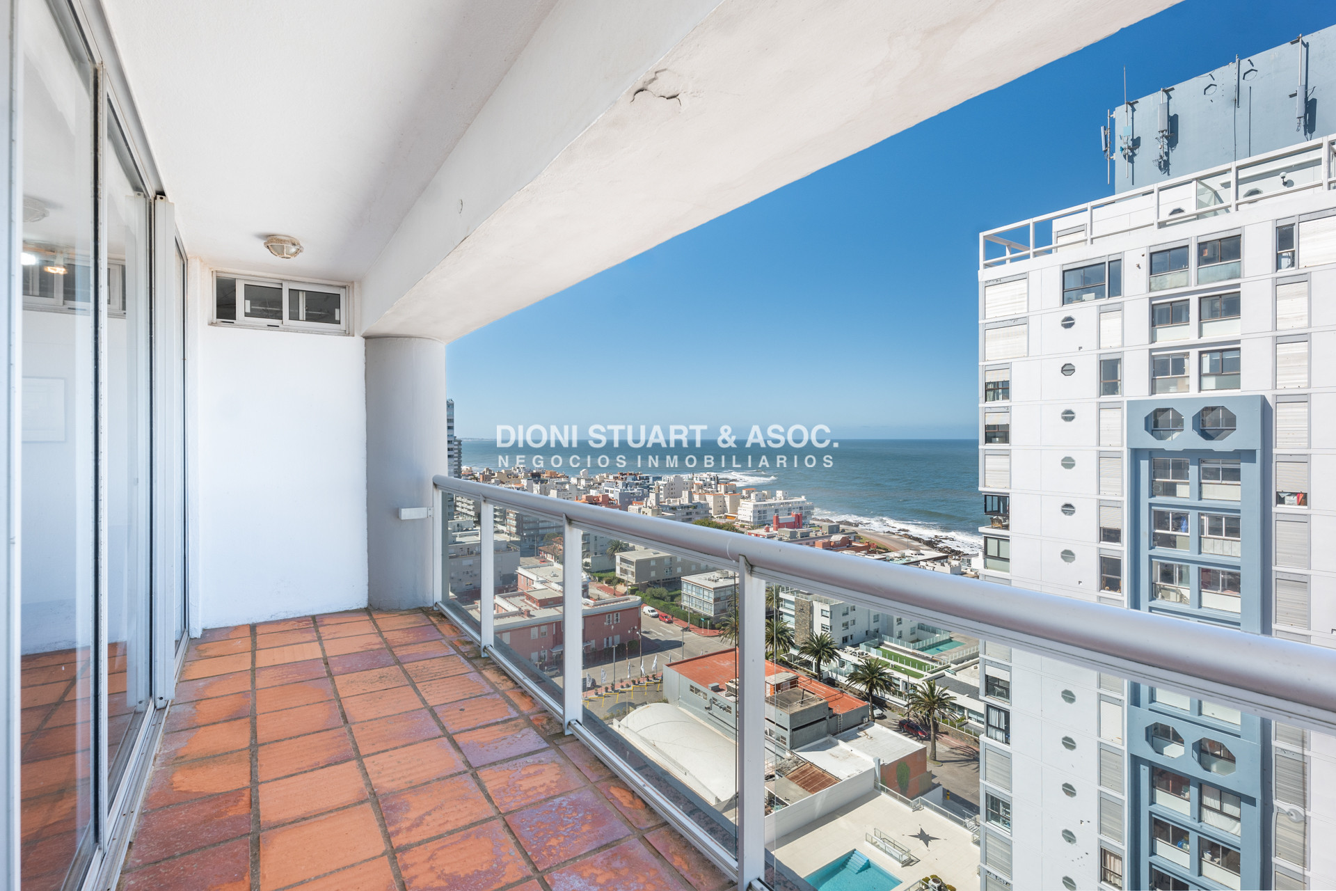 Apartamento ID.751 - Apartamento en Peninsula - 2 Dormitorios - Piso Alto - Torre Plaza