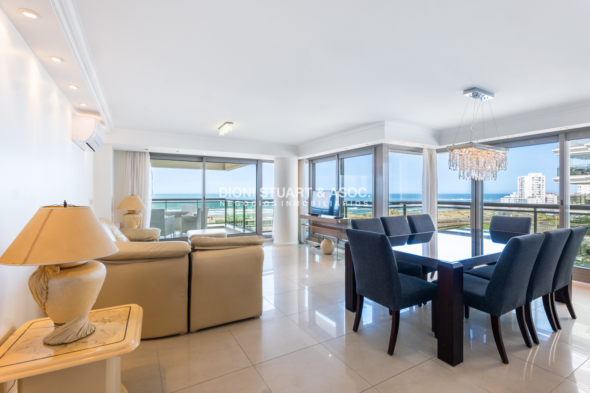 Apartamento ID.770 - IMPERIALE I DEPARTAMENTO EN VENTA - 3 DORMITORIOS EN SUITE + DEP. - ESQUINERO A PUNTA DEL ESTE