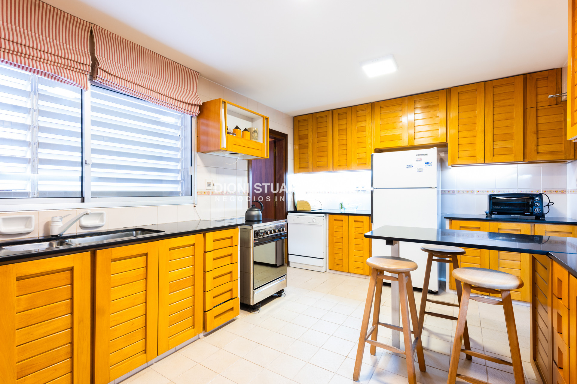 Apartamento ID.749 - Edificio Carmel - Apartamento de 3 Dorm y Dep. - Punta del Este