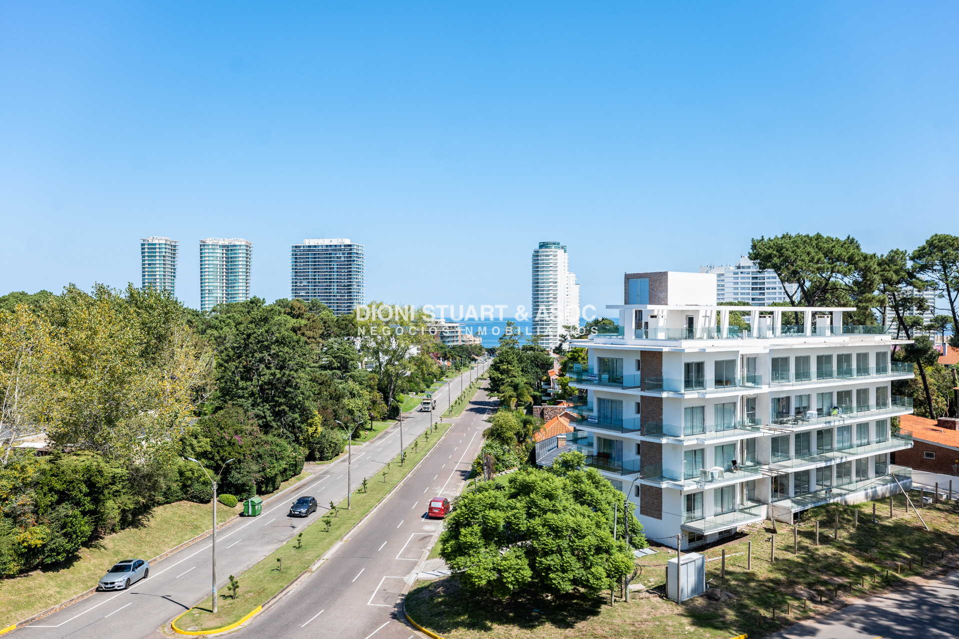 Apartamento ID.925 - DEPARTAMENTO PENT HOUSE EN VENTA - 3 DORM Y DEP. - PARRILLERO - PLAYA MANSA