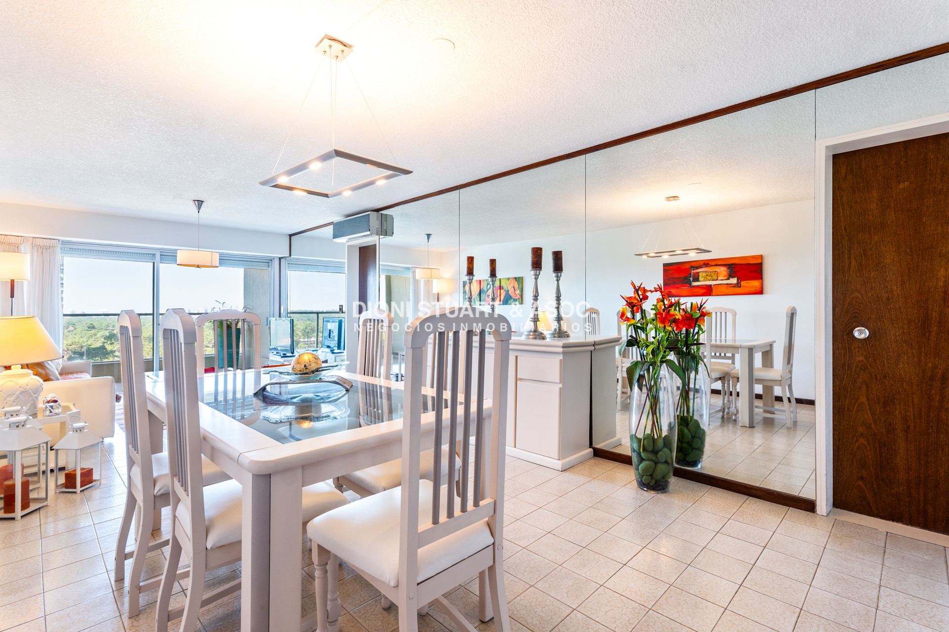 Apartamento ID.926 - DEPARTAMENTO CON VISTA AL MAR - 2 DORMITORIOS - PARQUEMAR ROOSEVELT - RECICLADO