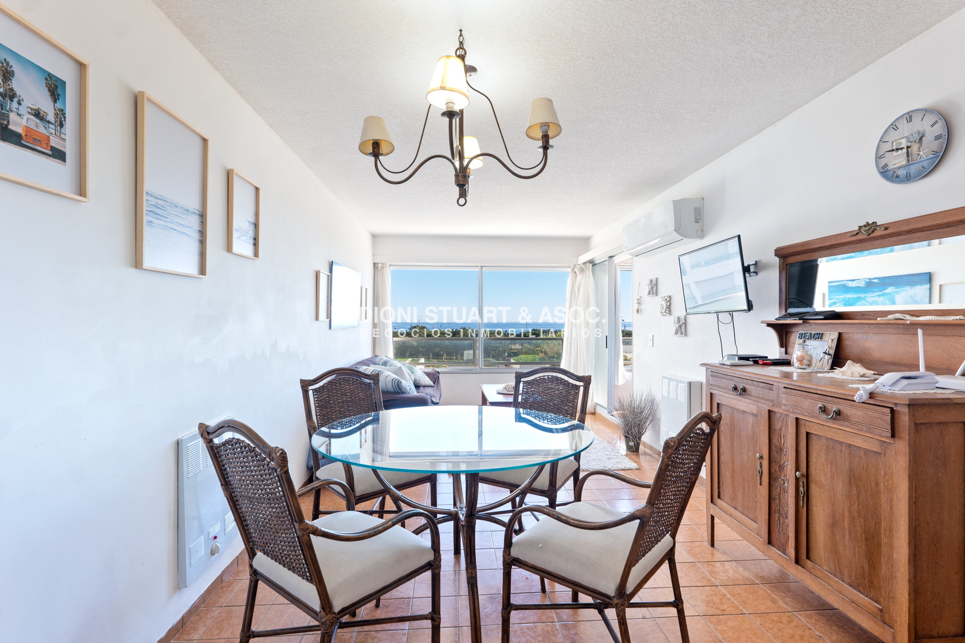 Apartamento ID.26 - Alquiler Frente al Mar (Febrero - Carnaval y Turismo Libre) - 1 Dormitorio y Medio - 4 Personas - Piscina y Serv. de Playa - Complejo Lincoln Center