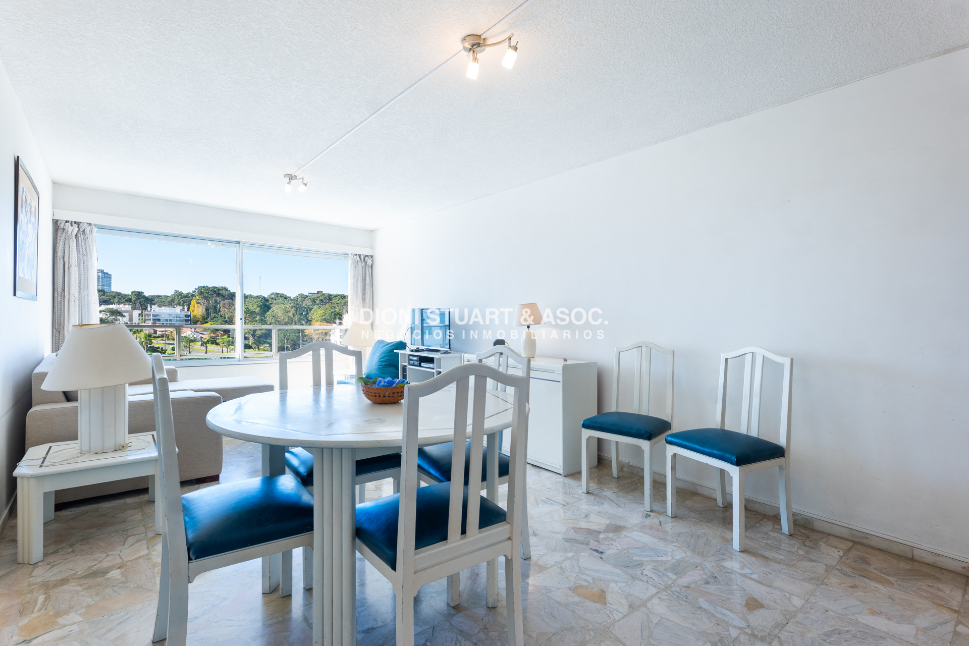 Apartamento ID.965 - APARTAMENTO EN VENTA FRENTE AL MAR PLAYA MANSA DE 2 DORMITORIOS Y MEDIO TODOS LOS AMENITIES - LINCOLN CENTER TORRE WASHINGTON