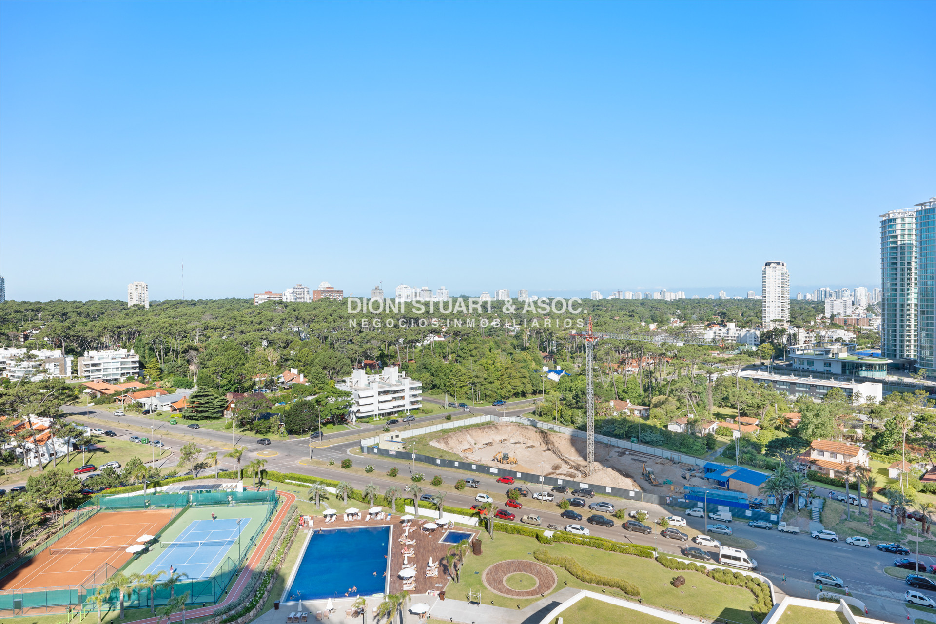Apartamento ID.149 - Apartamento en Venta - Torre Jefferson - 3 Dormitorios + Dep. - Complejo Lincoln Center - Playa Mansa