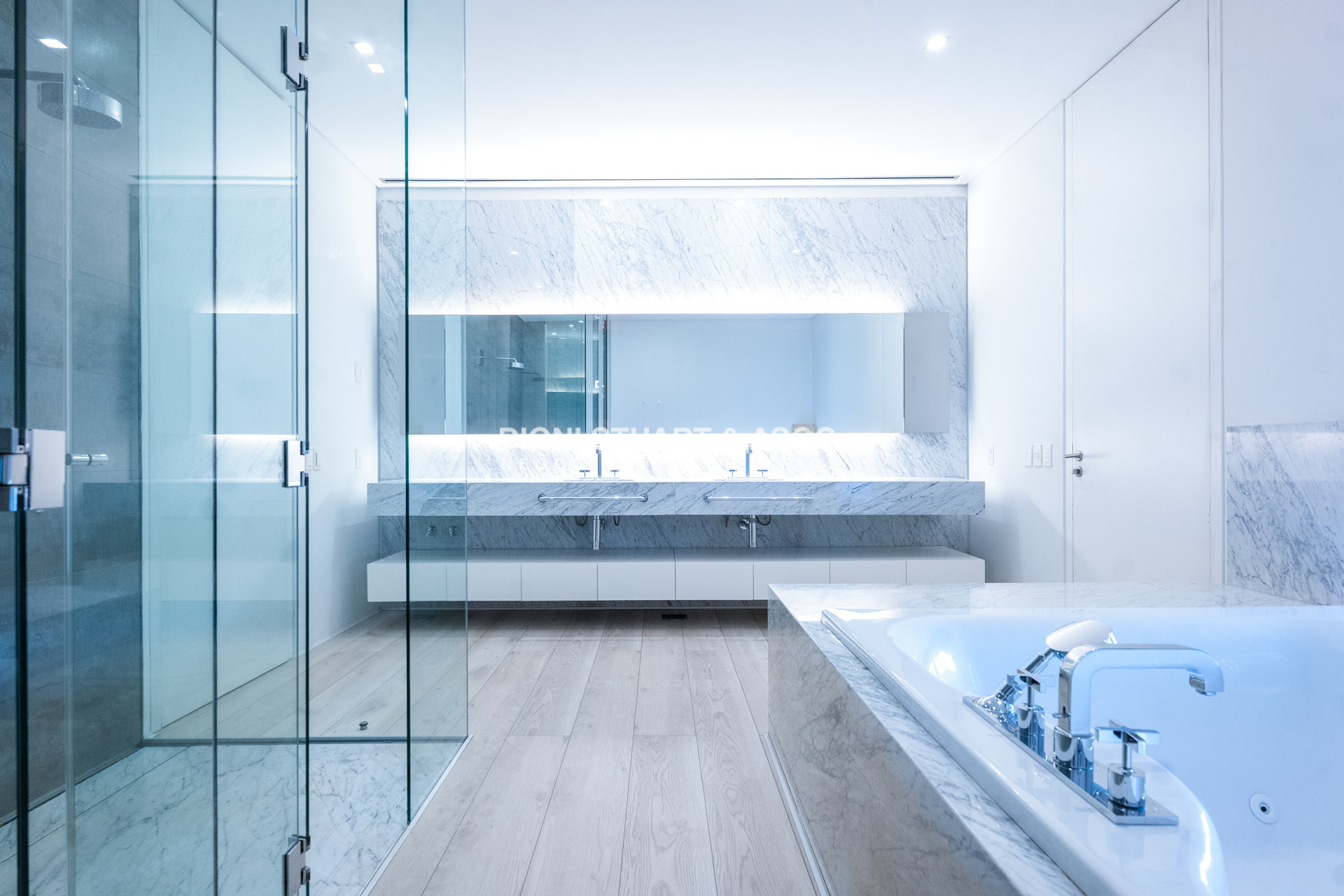 Apartamento ID.1073 - VENTA APARTAMENTO - EDIFICIO ACQUA - 4 SUITES + DEPENDENCIA