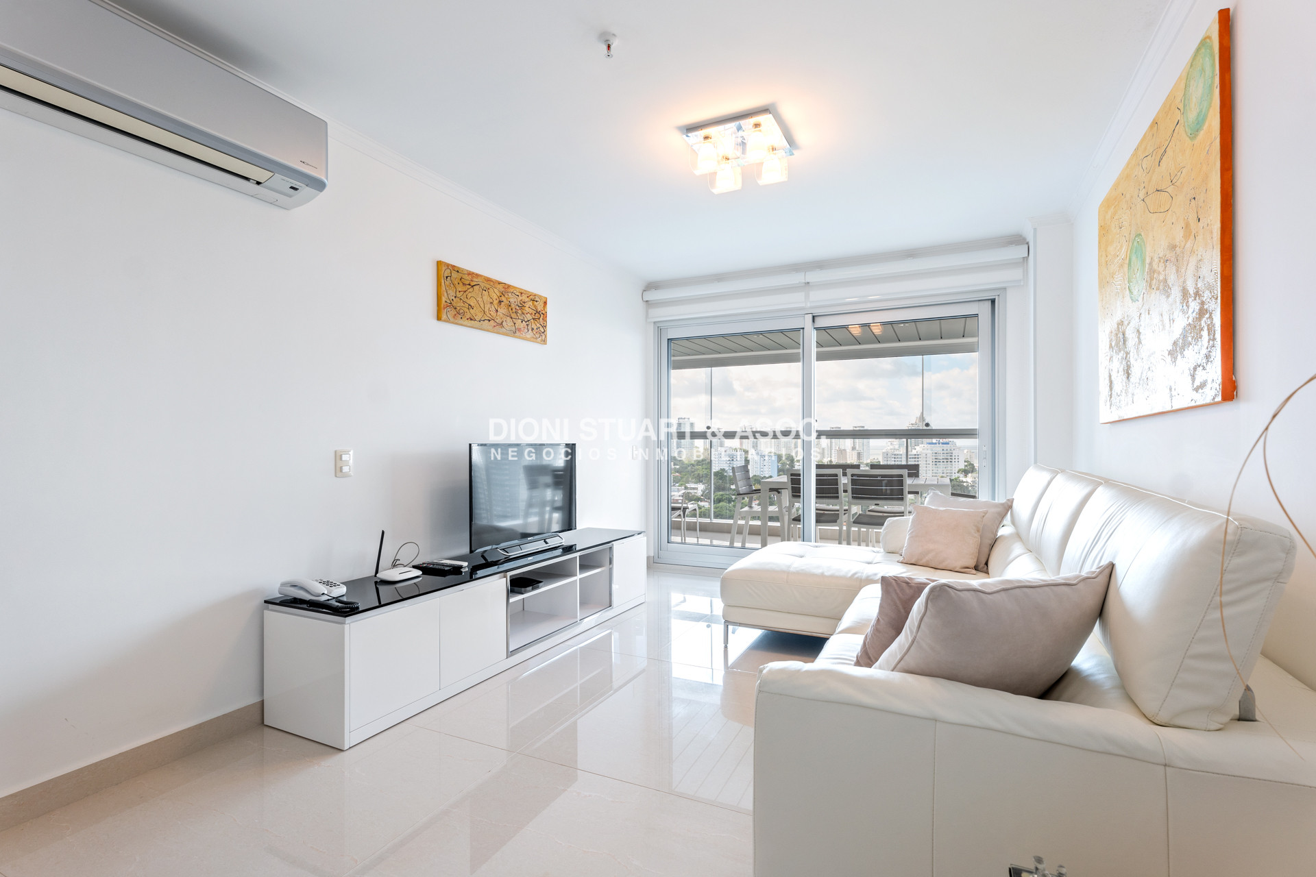 Apartamento ID.661 - Apartamento en Alquiler Invernal - Anual - Temporada - Edificio Miami Boulevard I - Playa Mansa - Punta del Este
