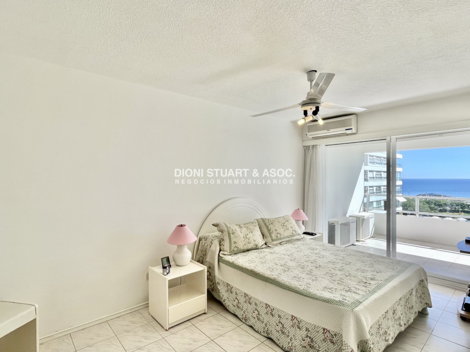 Apartamento ID.399 - Apartamento en Venta en Playa Mansa - Complejo Lincoln Center - Todos Los Amenities - 2 Dorm 