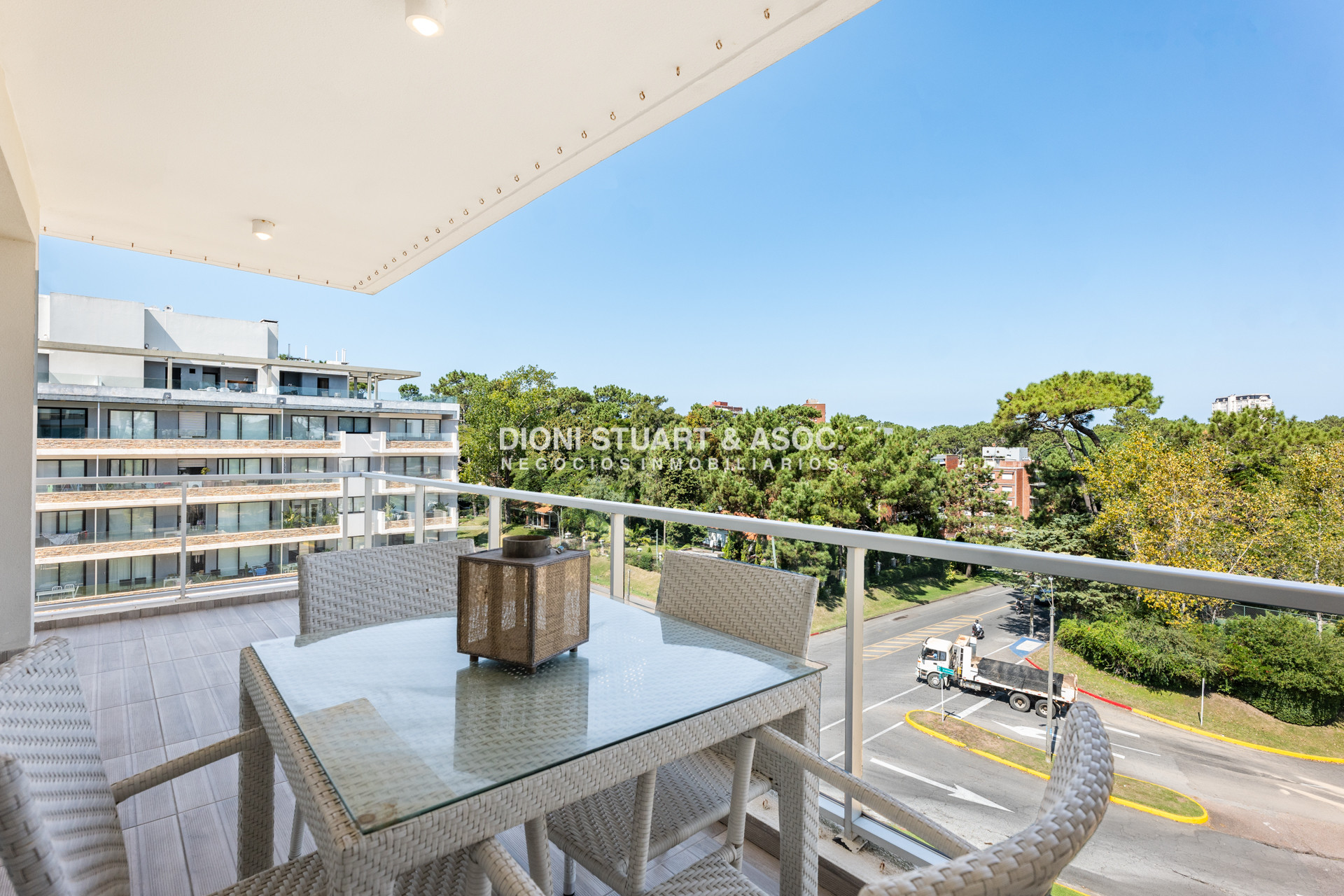 Apartamento ID.925 - DEPARTAMENTO PENT HOUSE EN VENTA - 3 DORM Y DEP. - PARRILLERO - PLAYA MANSA