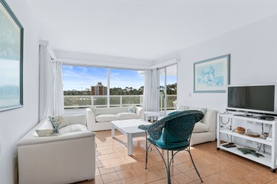 Complejo Lincoln Center - Apartamento en Venta -  2 Dormitorios y Servicio - Reciclado