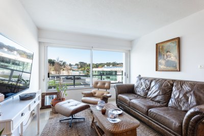 Apartamento de 3 Dormitorios En Venta - Reciclado - Complejo Lincoln Center - Torre Washington