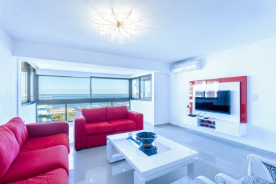 VENTA APARTAMENTO 4 DORMITORIOS RECICLADO - PLAYA BRAVA - PARQUEMAR CENTER 