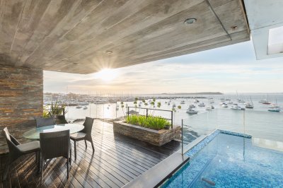 LE BLEU - DEPARTAMENTO FRENTE AL PUERTO PENT HOUSE - 3 DORM EN SUITES + DEP.
