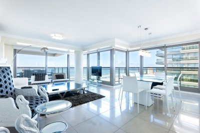 APARTAMENTO EN IMPERIALE I EN VENTA - ESQUINERO - 3 DORMITORIOS EN SUITE + DEPENDENCIA