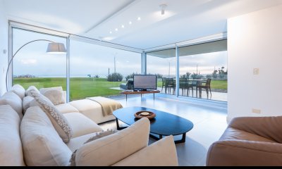 APARTAMENTO EN VENTA - LUMIERE - 3 DORMITORIOS EN SUITE + DEP. SERV - PLAYA MANSA