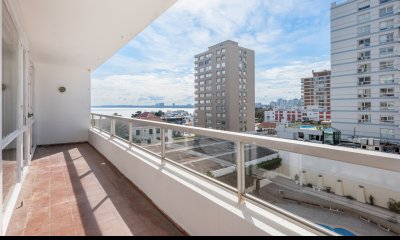 APARTAMENTO EN VENTA DE 1 DORM Y MEDIO CON VISTA AL MAR EN LA PENÍNSULA PUNTA DEL ESTE