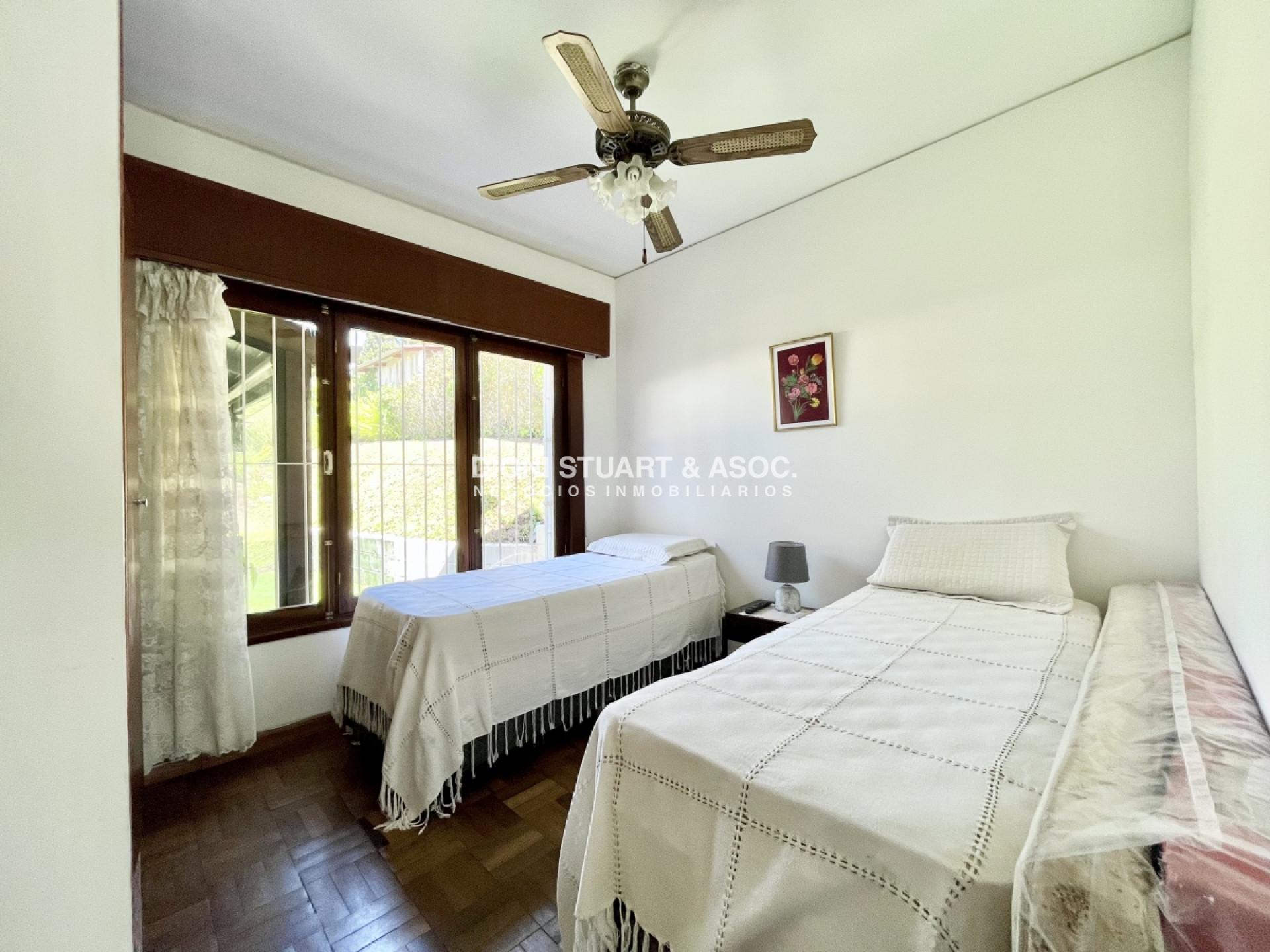 Casa ID.548 - Casa En Alquiler - Cerca de la Playa Mansa - Para 6 Personas - Con Barbacoa
