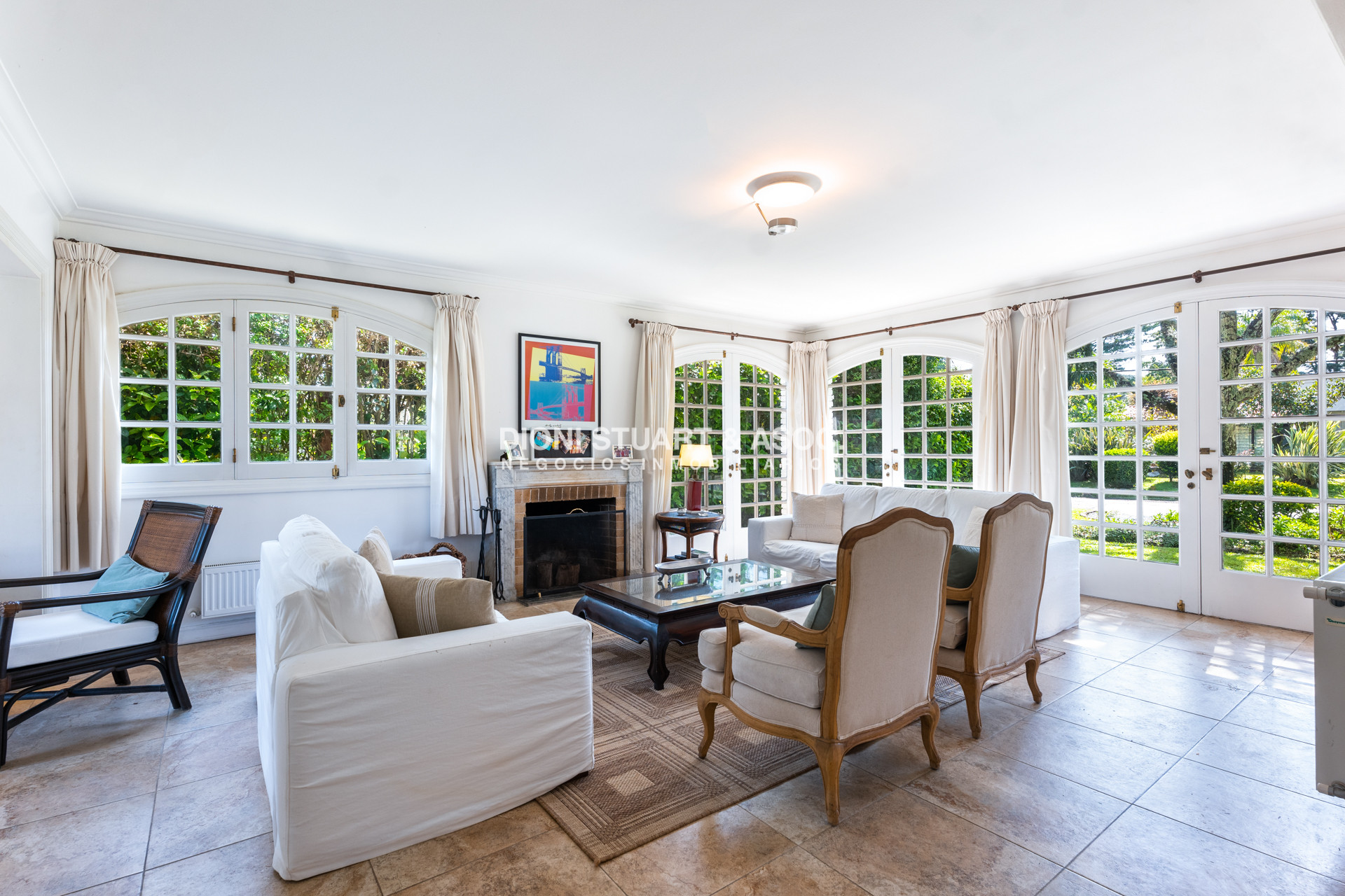 Casa ID.767 - Casa en Venta - 6 Dormitorios - Playa Mansa - Punta del Este