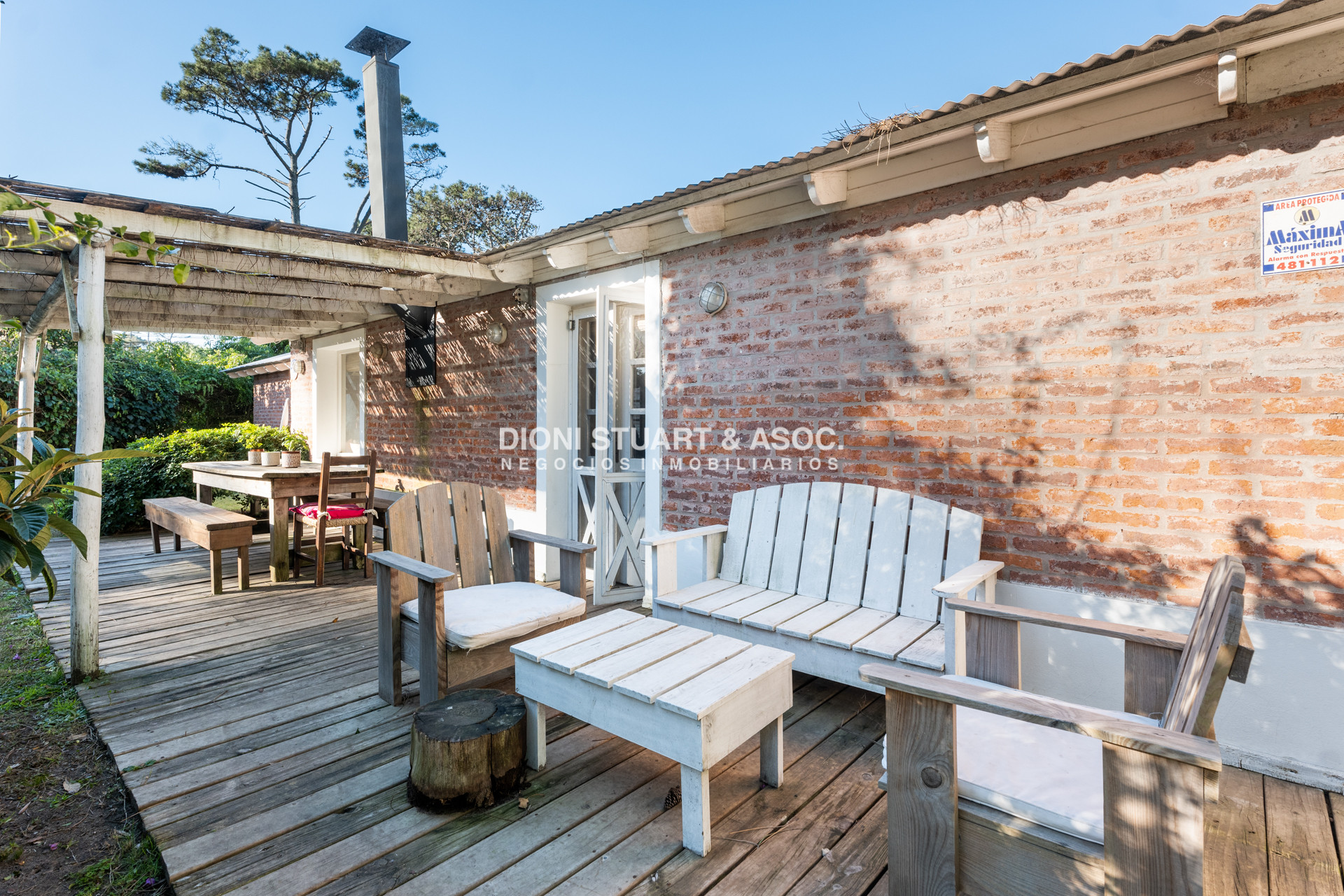 Casa ID.726 - Casa en Venta - San Rafael - 2 Dormitorios - A 2 Cuadras del Mar