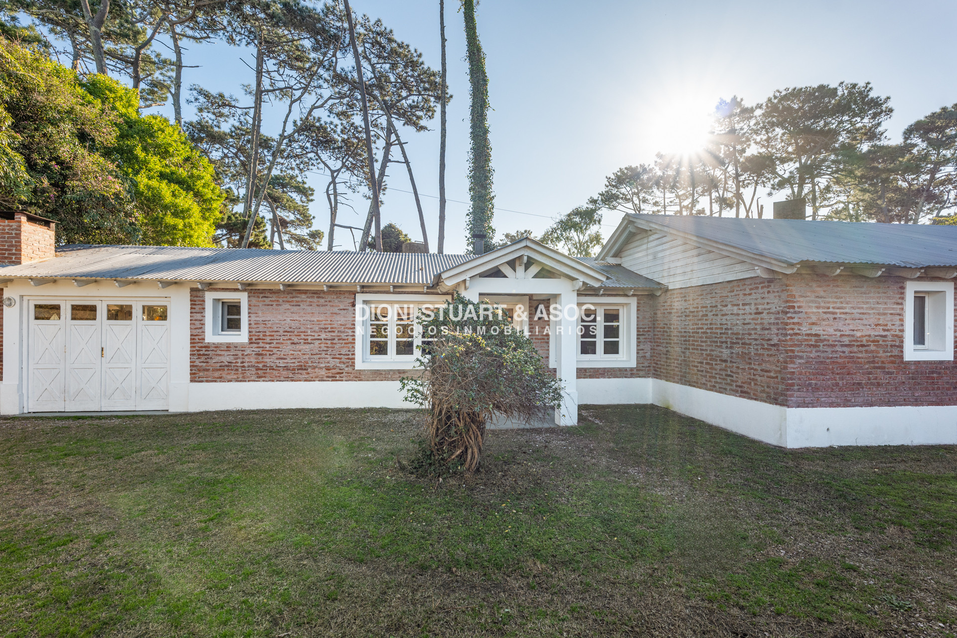 Casa ID.726 - Casa en Venta - San Rafael - 2 Dormitorios - A 2 Cuadras del Mar