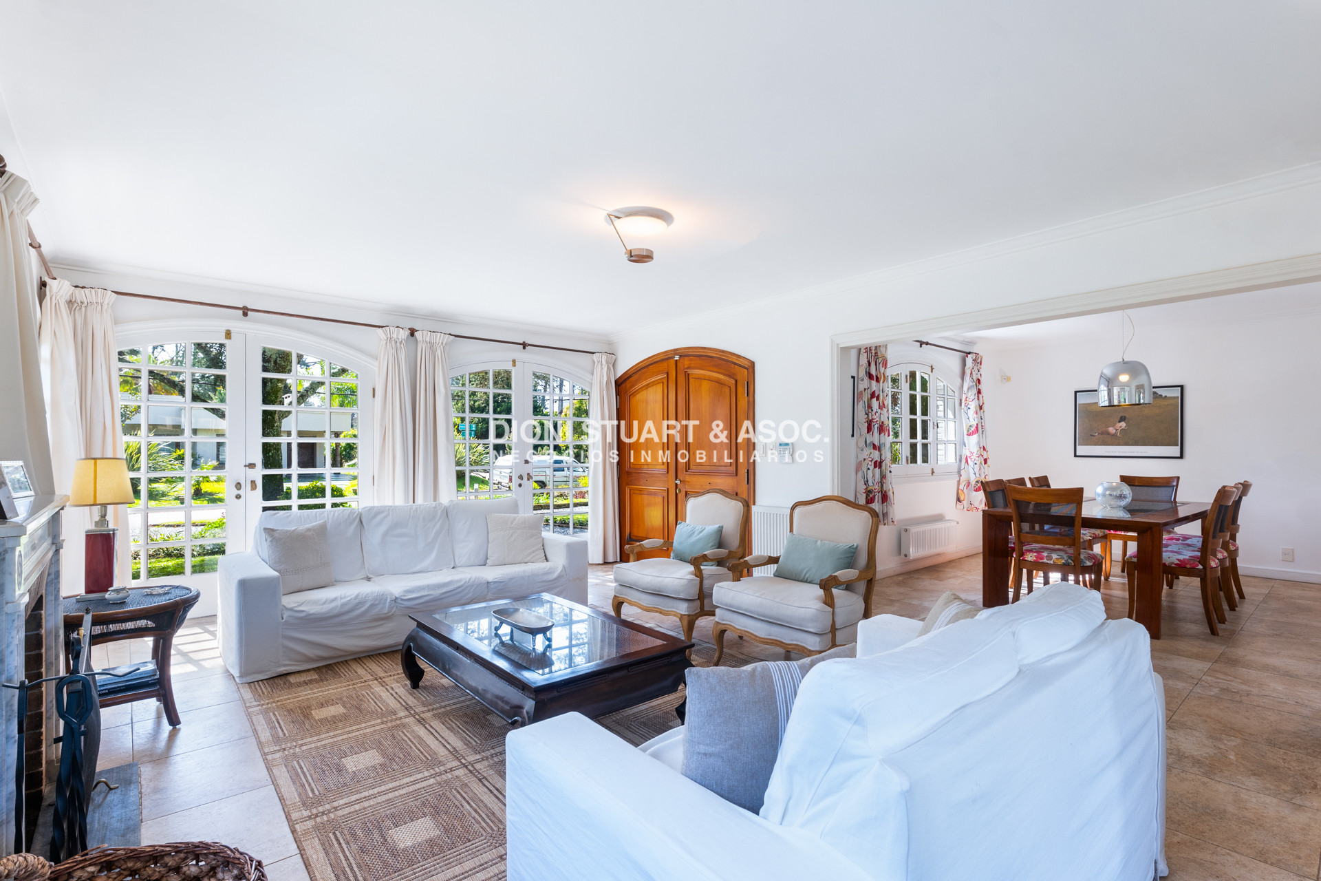 Casa ID.767 - Casa en Venta - 6 Dormitorios - Playa Mansa - Punta del Este