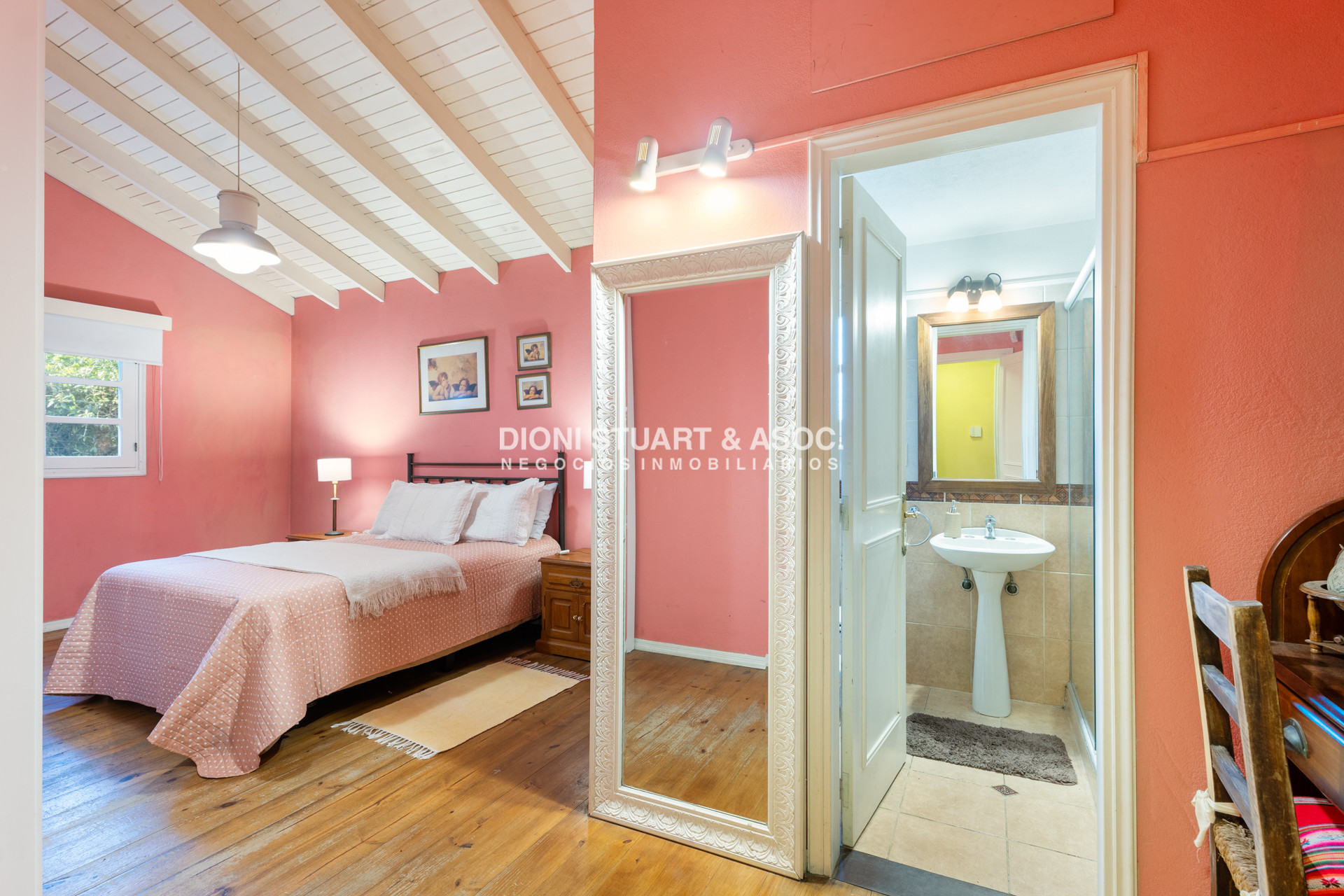 Casa ID.726 - Casa en Venta - San Rafael - 2 Dormitorios - A 2 Cuadras del Mar