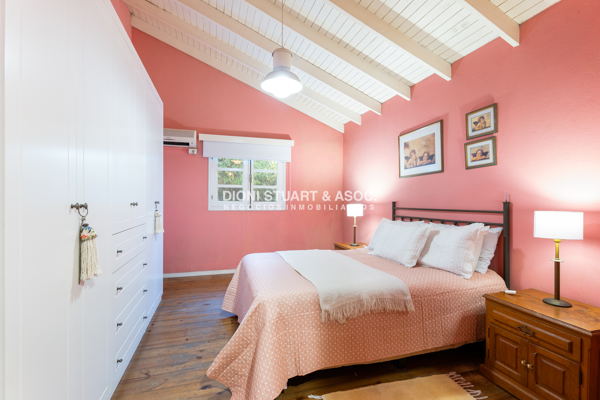 Casa ID.726 - Casa en Venta - San Rafael - 2 Dormitorios - A 2 Cuadras del Mar