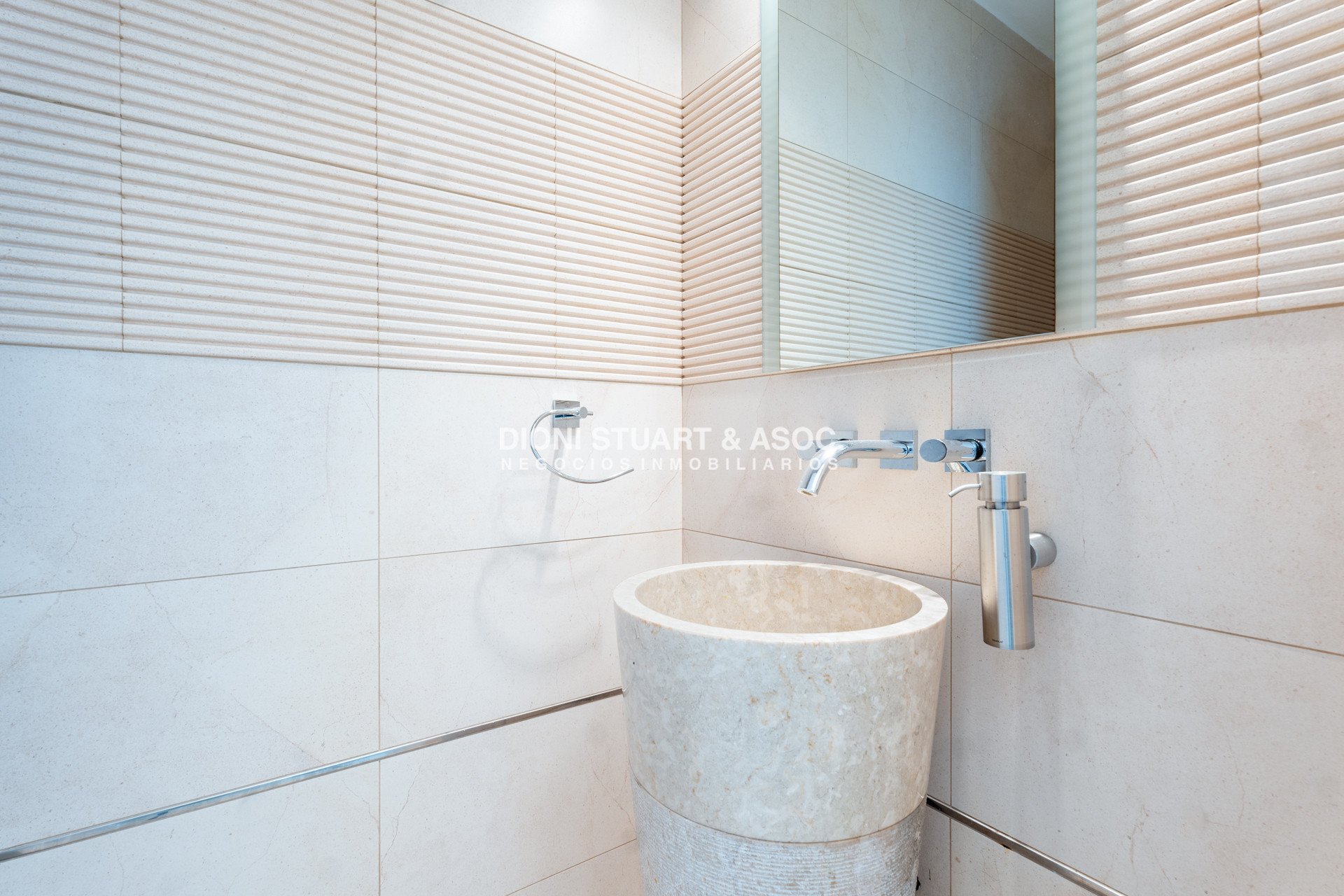 Casa ID.809 - Casa en Boluevard Park - 5 Dormitorios