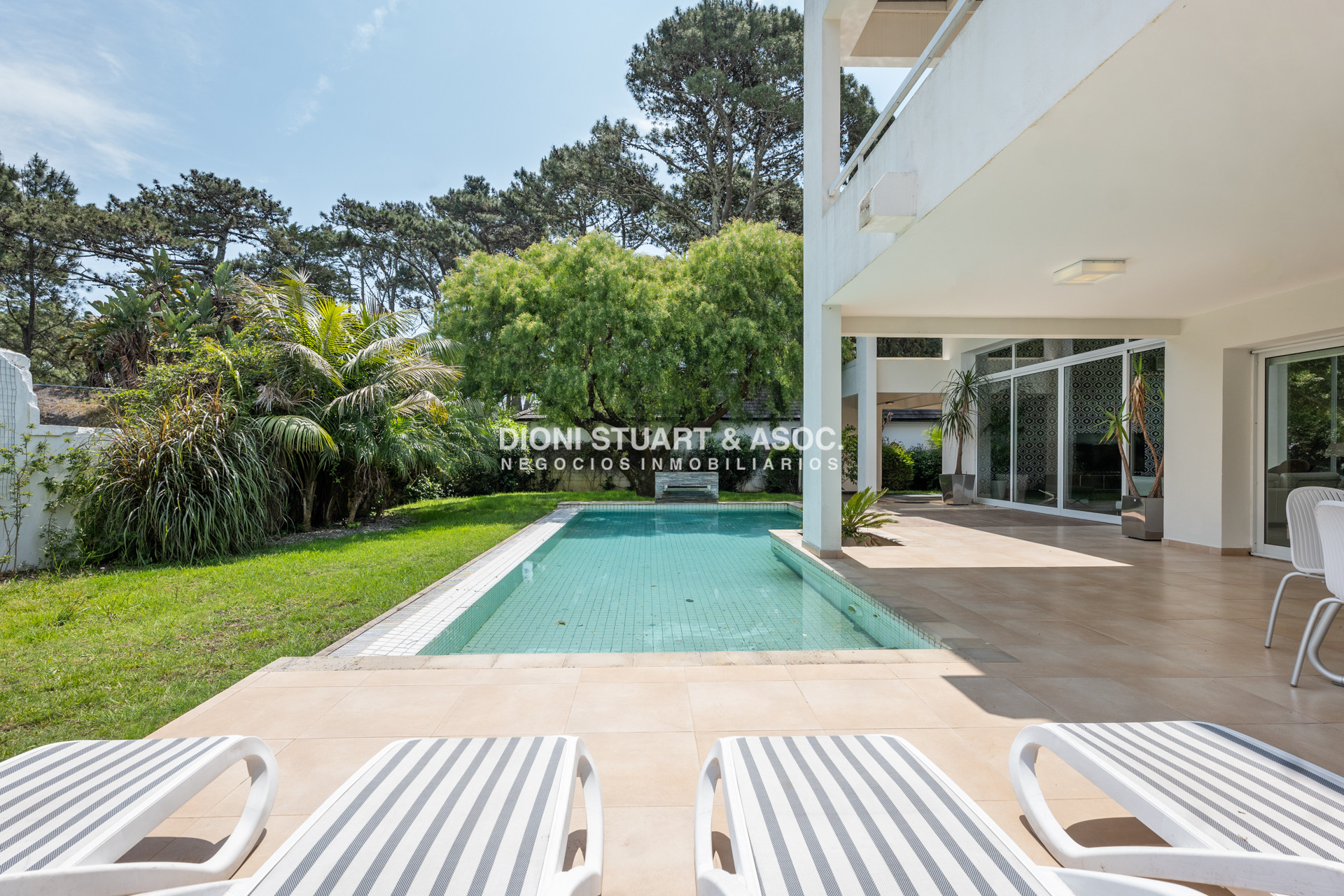 Casa ID.809 - Casa en Boluevard Park - 5 Dormitorios