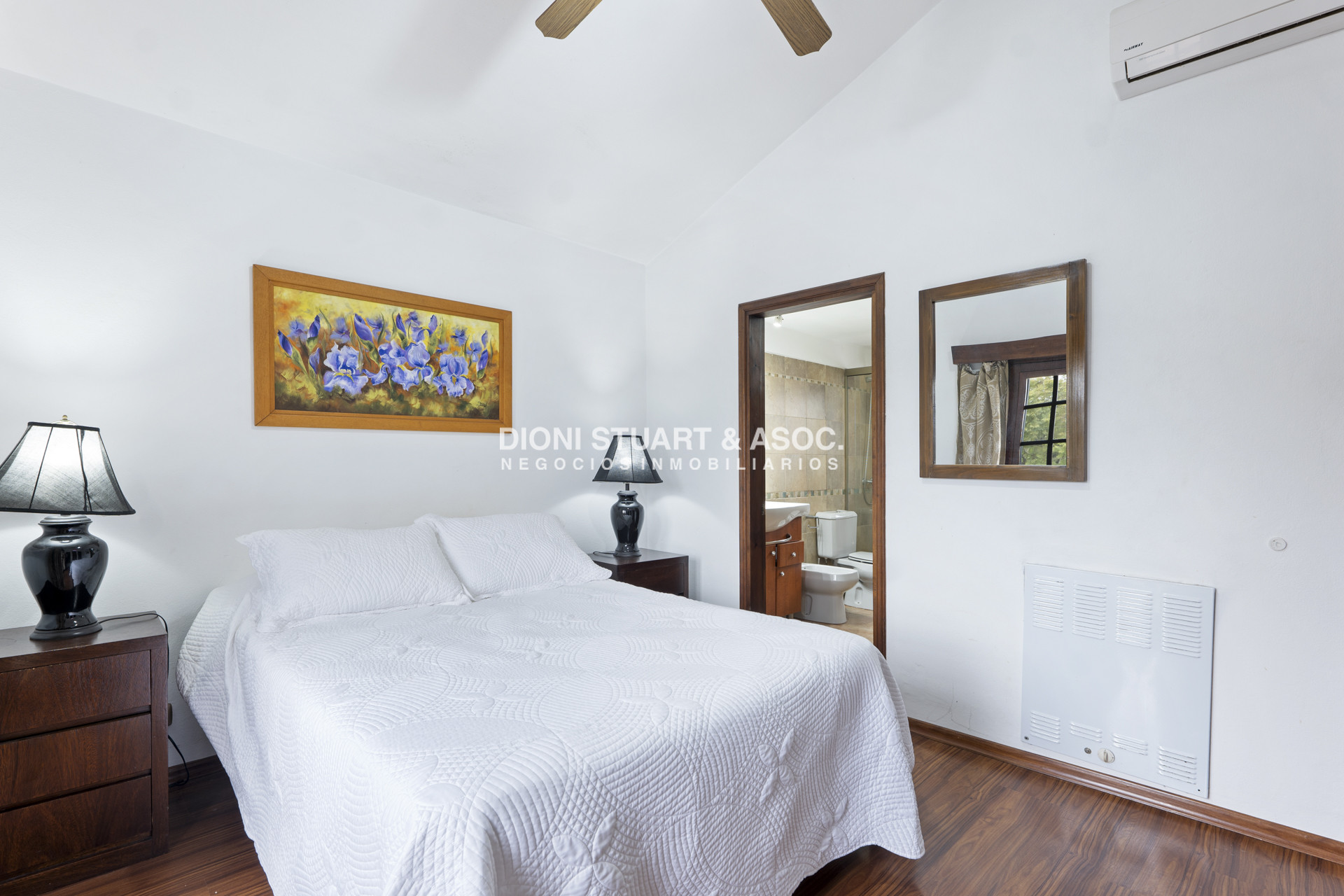 Casa ID.680 - CASA EN ALQUILER ANUAL EN LA MANSA - 5 DORMITORIOS - CON PISCINA