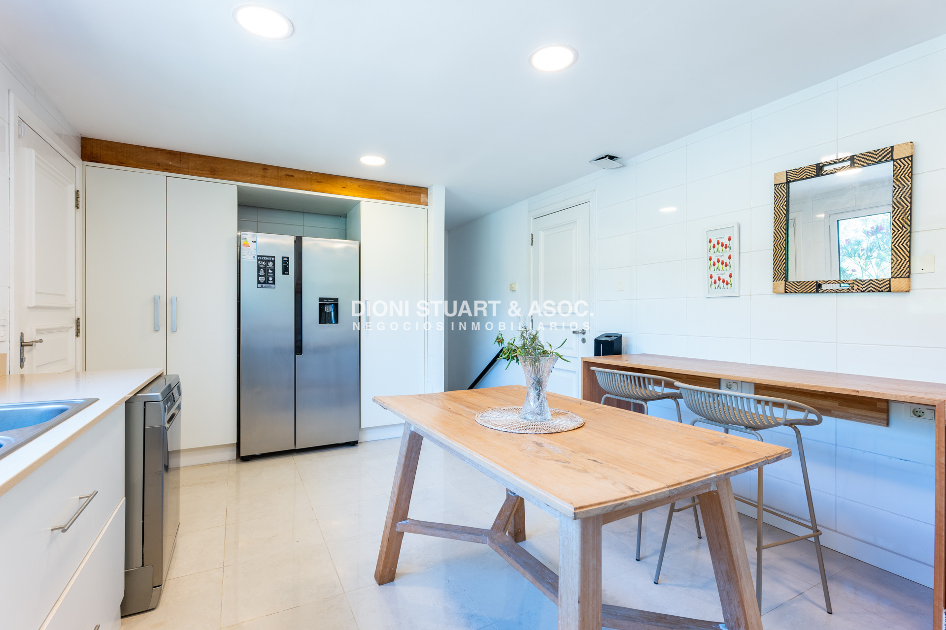 Casa ID.857 - CASA EN VENTA EN EL GOLF DE 4 DORMITORIOS Y DEP. - VISTA DIRECTA AL GOLF