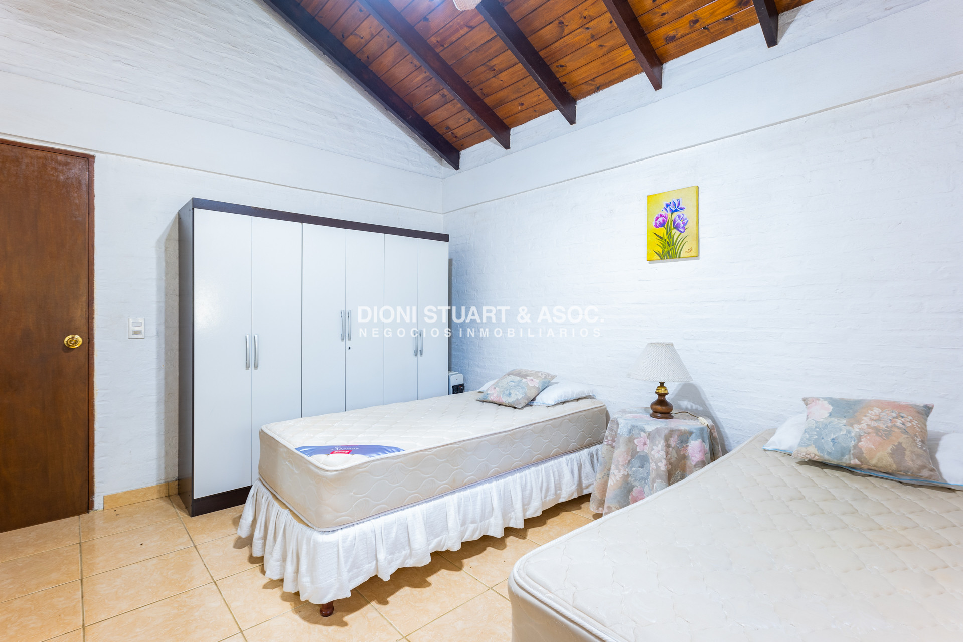 Casa ID.817 - CASA EN VENTA EN CANTEGRIL CON 3 DORMITORIOS Y DEPENDENCIA + PISCINA