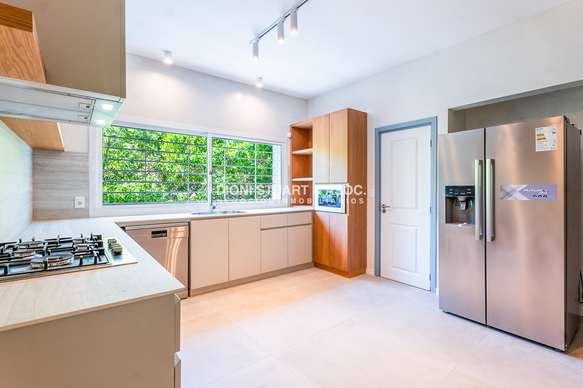 Casa ID.806 - Casa En La Peninsula - A estrenar - 6 Dormitorios