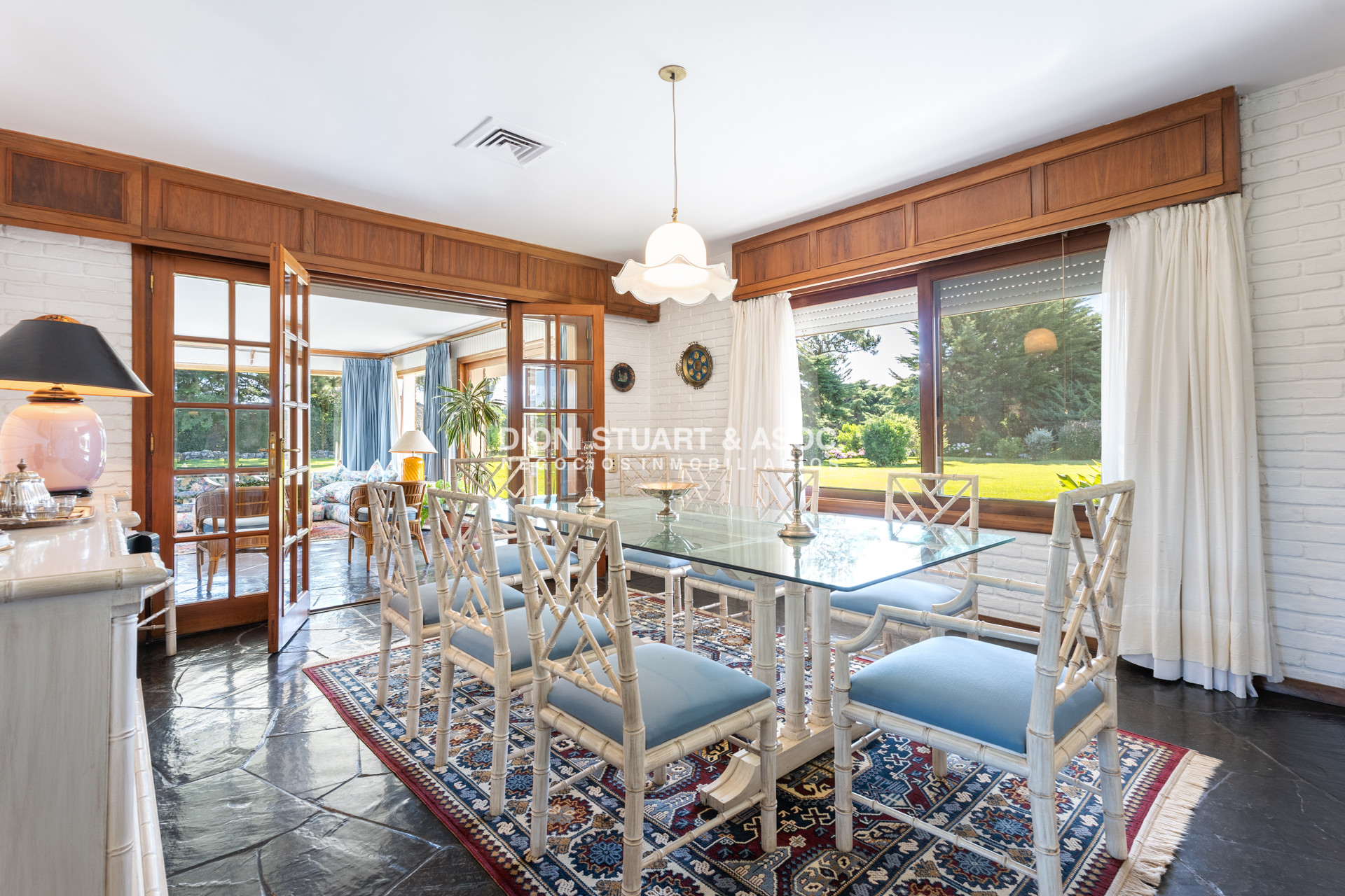 Casa ID.878 - CASA EN VENTA EN PINARES - SUPER TERRENO Y MEGA CONSTRUCCIÓN