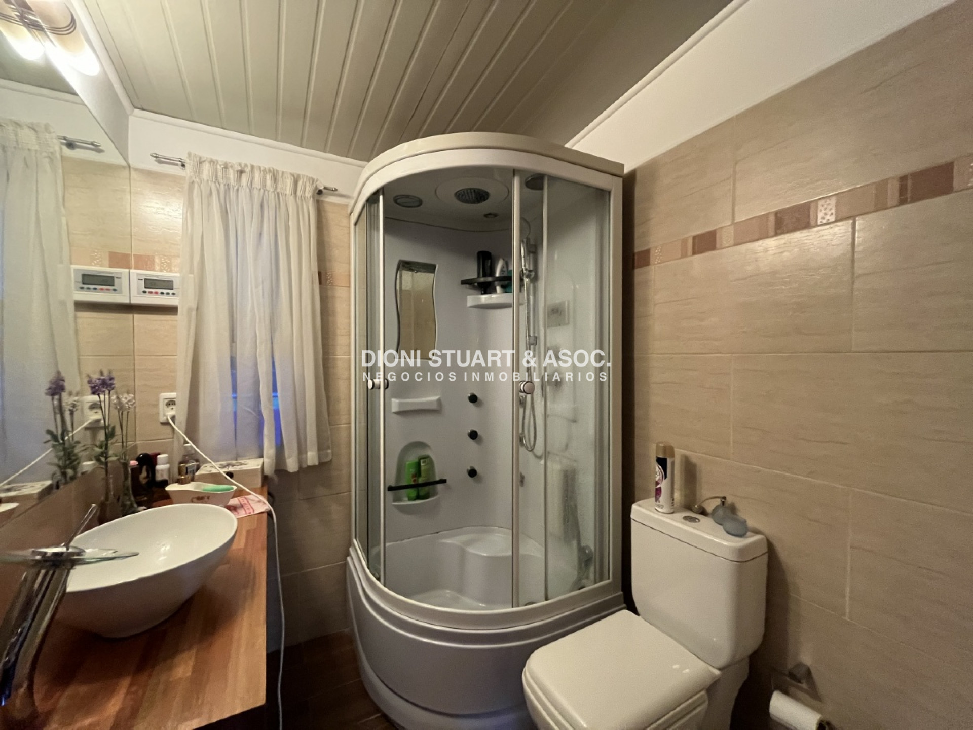 Casa ID.108 - Se vende casa en Parque Burnett