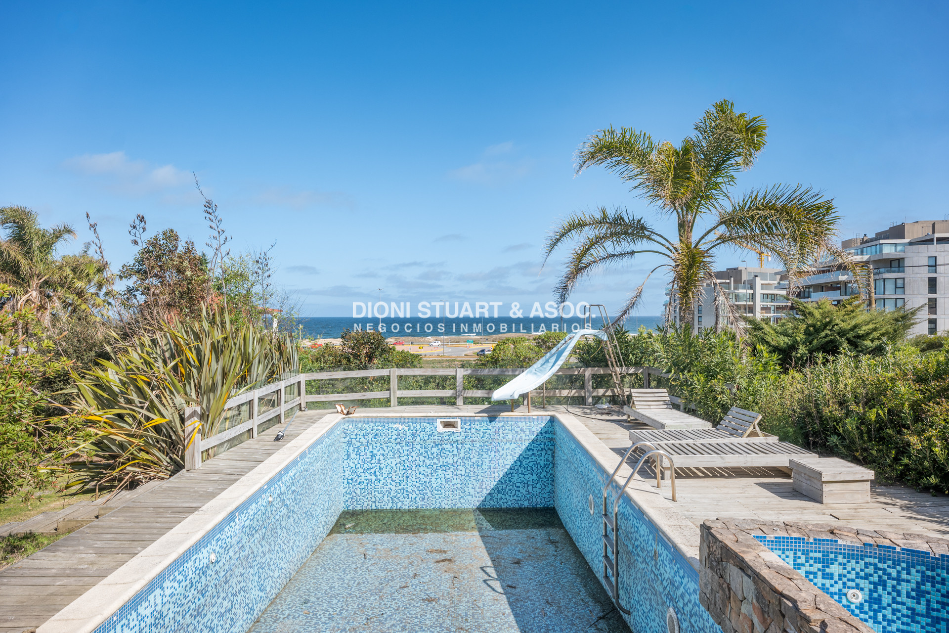 Casa ID.763 - Impresionante Casa A Metros del Mar - El Chorro - La Barra - 5 Dorm